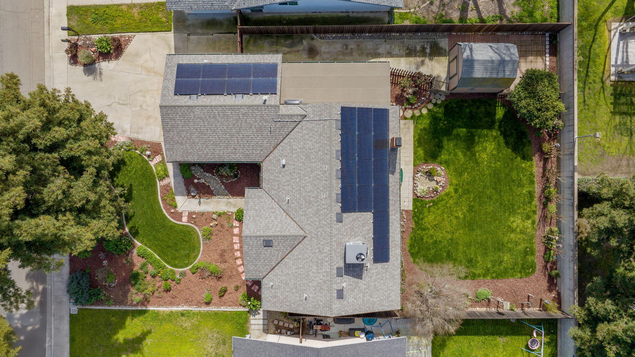 1127 S Noyes St, Visalia, CA 93277