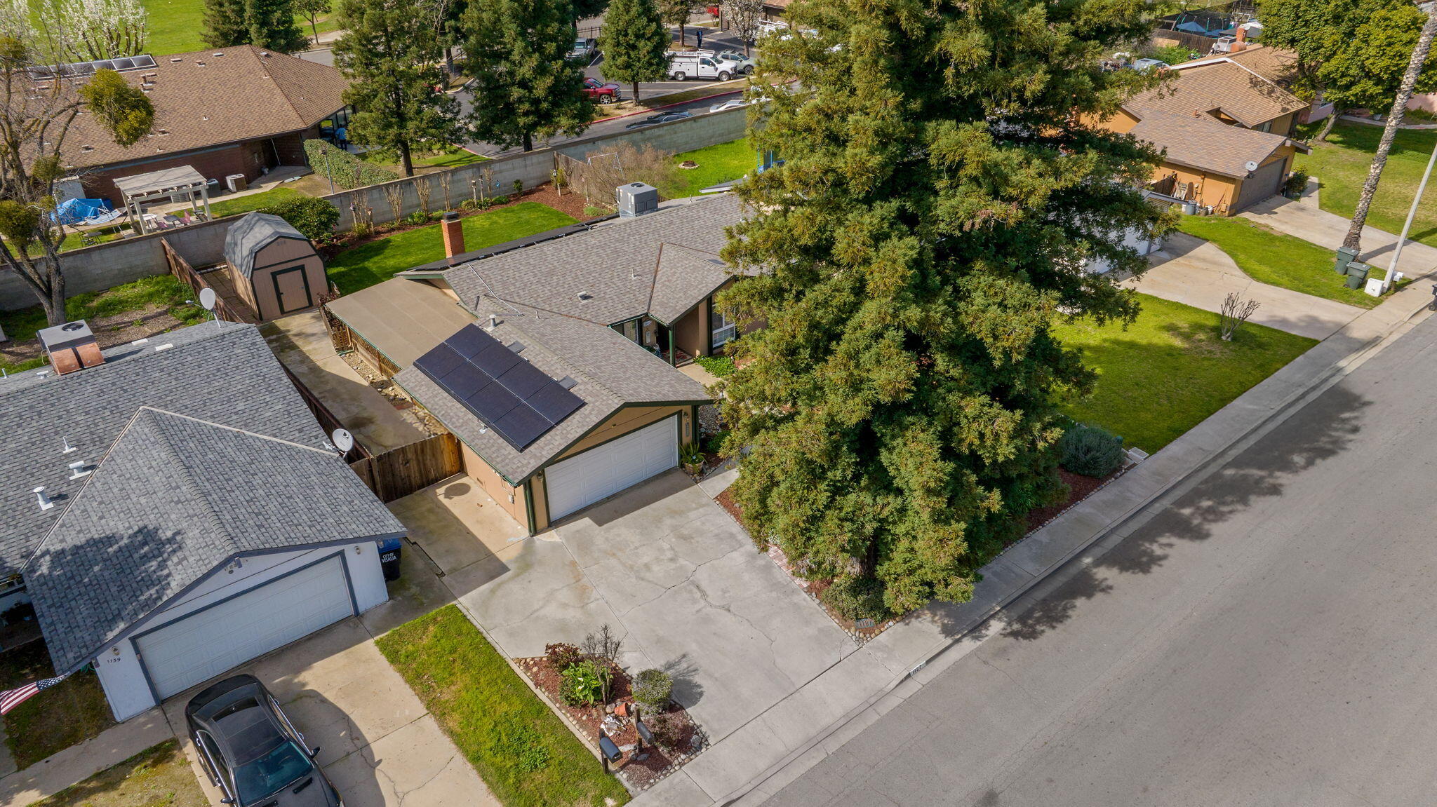 1127 S Noyes St, Visalia, CA 93277