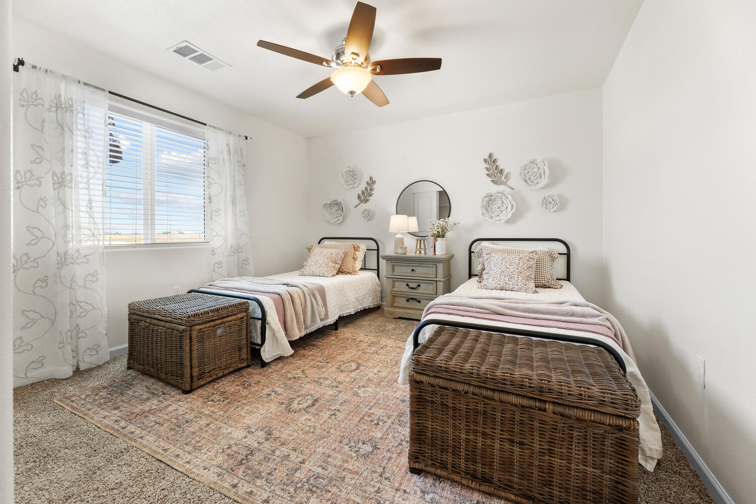 7144 Wren Ave, Visalia, CA 93291