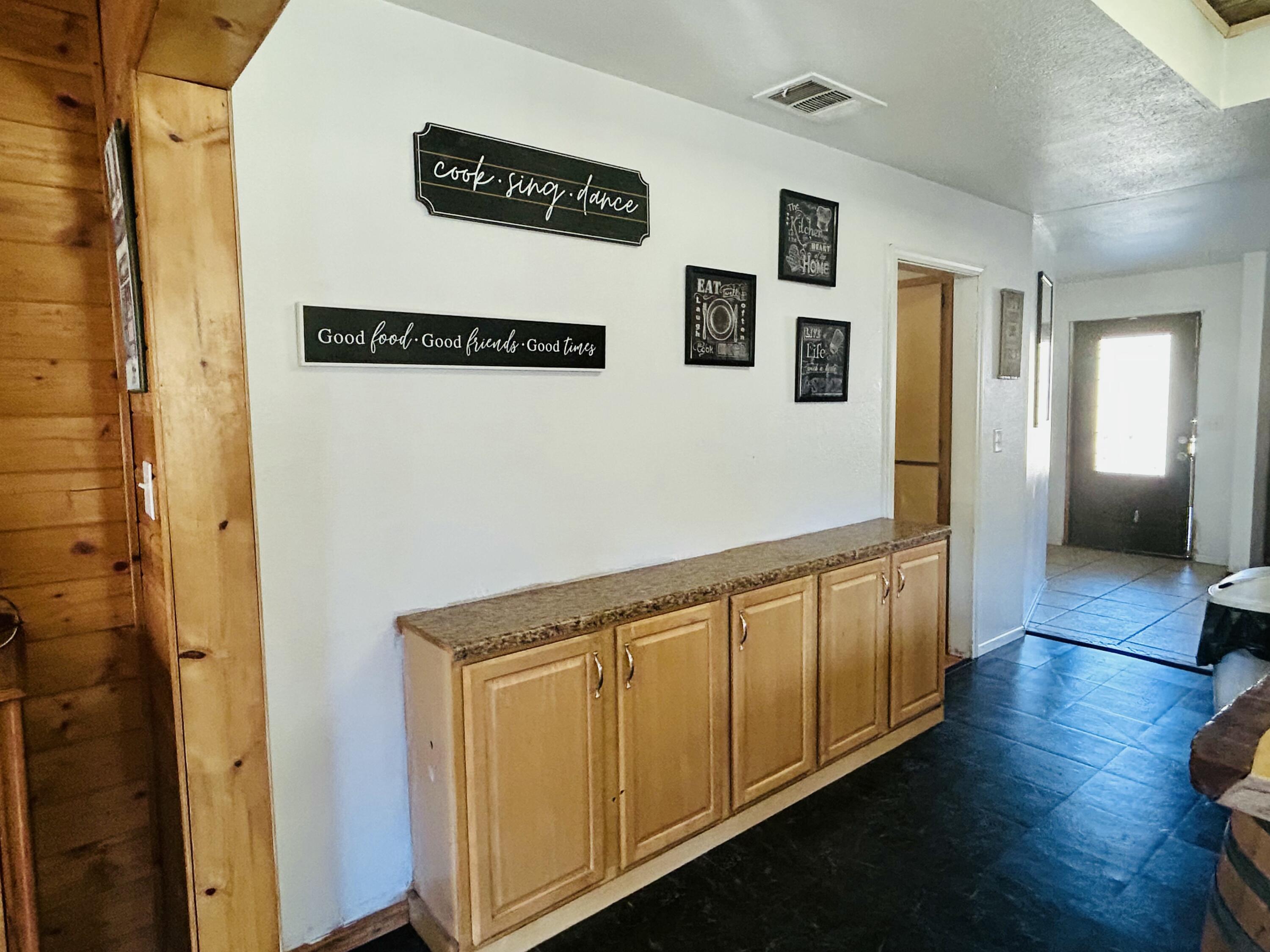 1005 Melody Ln, California Hot Springs, CA 93207