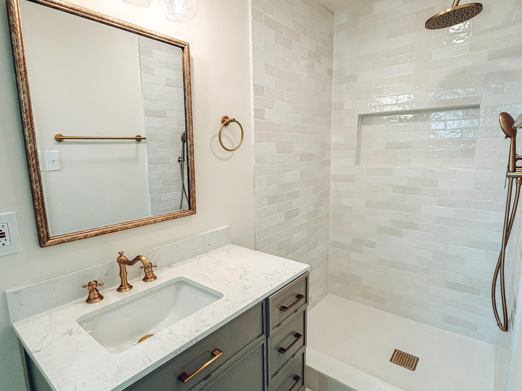 2805 W Beech Ave, Visalia, CA 93277