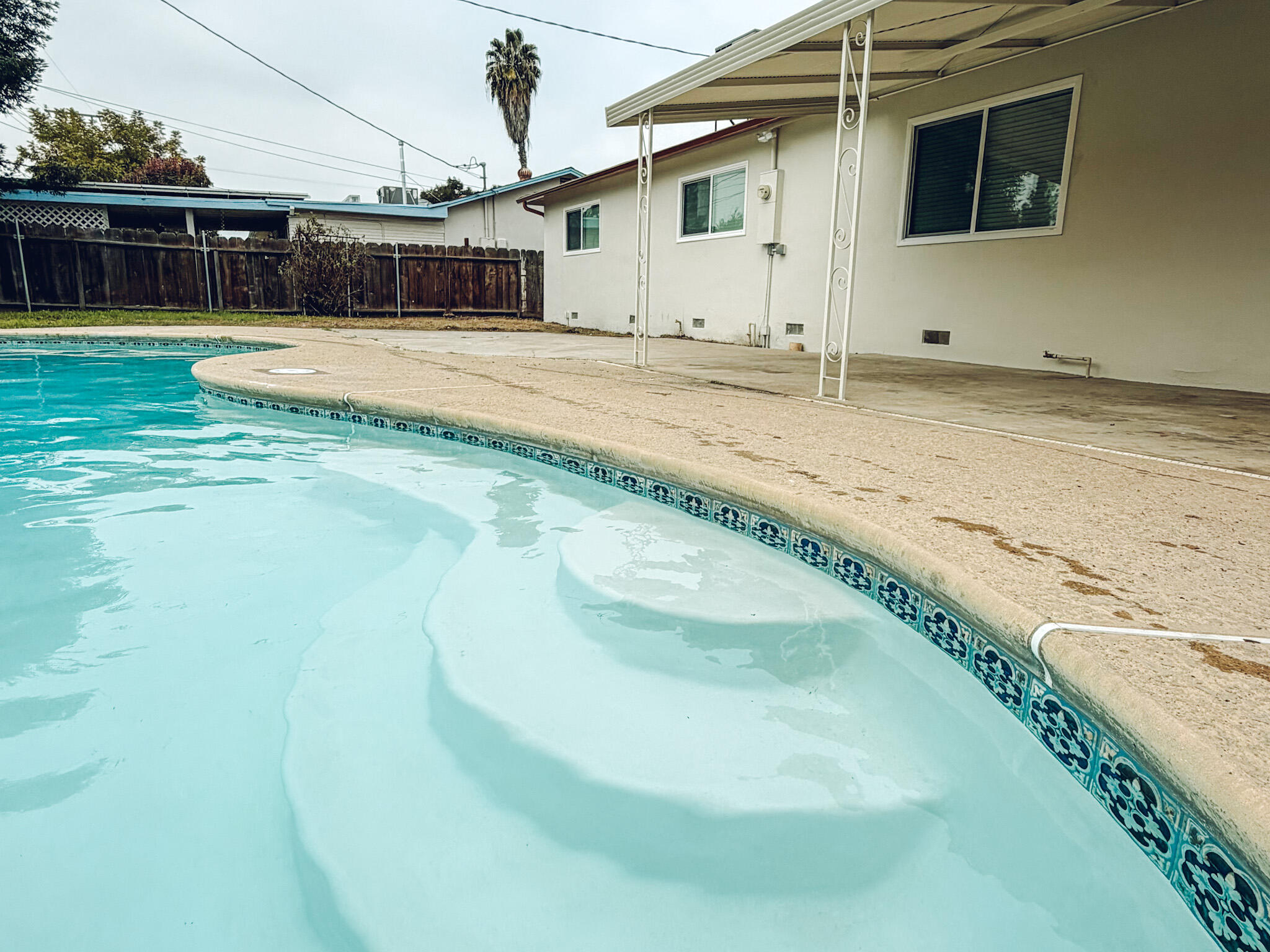 2805 W Beech Ave, Visalia, CA 93277