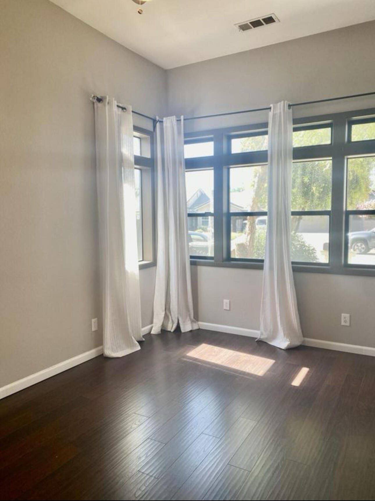 3700 W Crowley Ct, Visalia, CA 93291