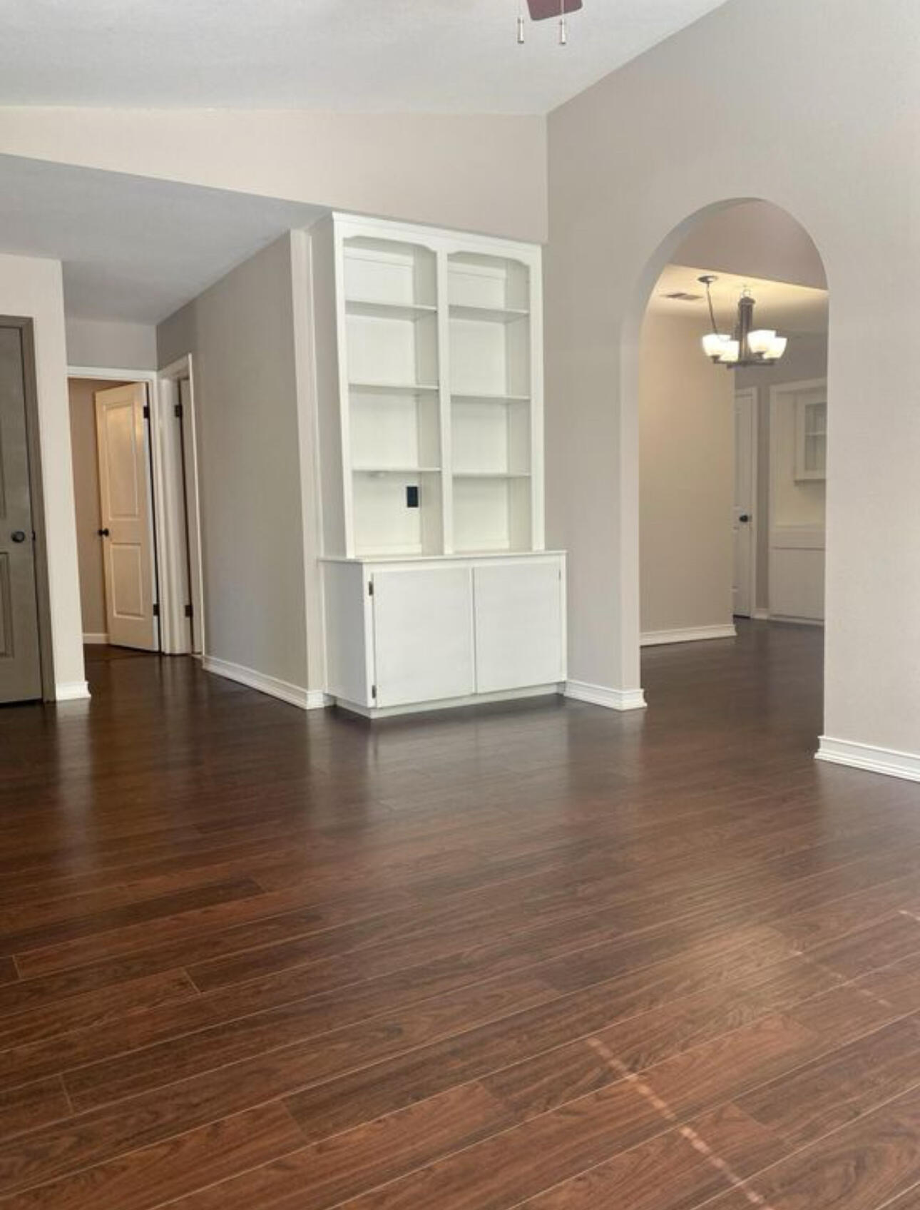 3700 W Crowley Ct, Visalia, CA 93291