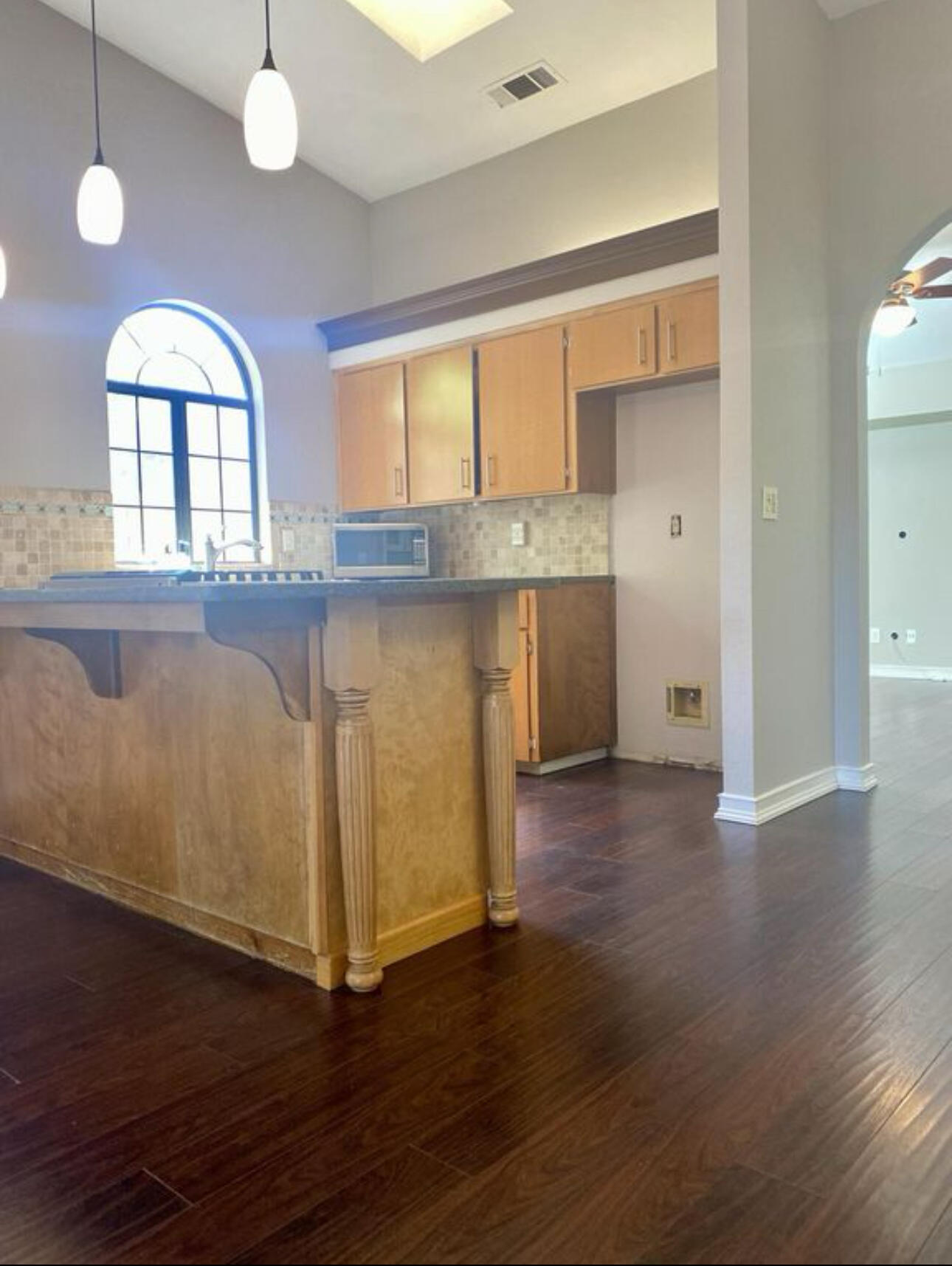 3700 W Crowley Ct, Visalia, CA 93291