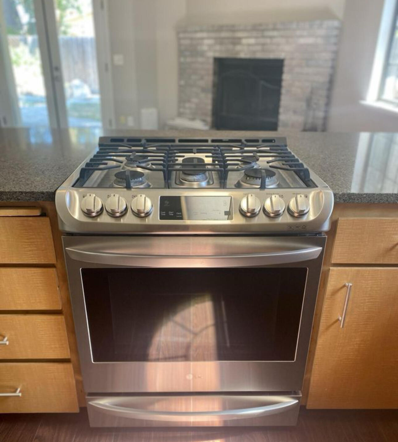 3700 W Crowley Ct, Visalia, CA 93291