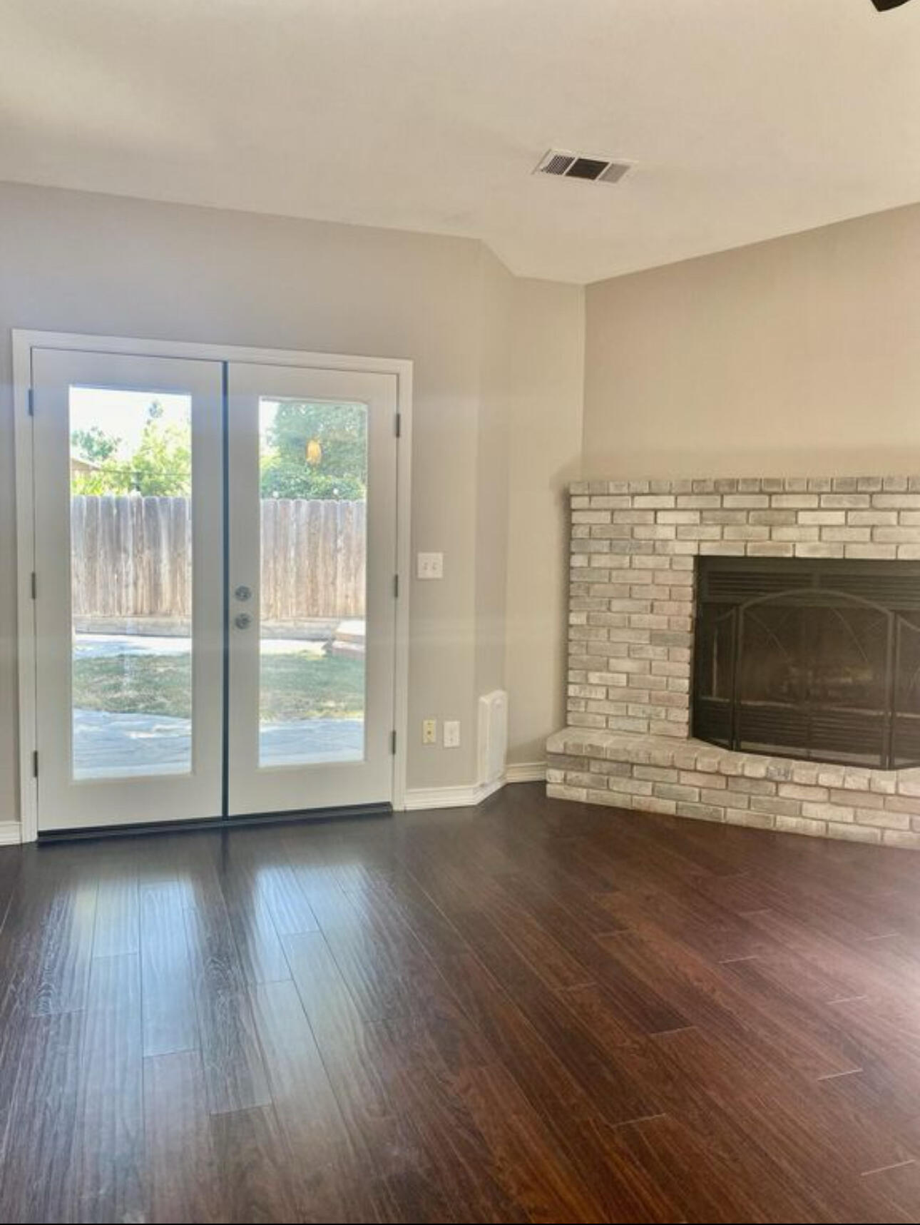 3700 W Crowley Ct, Visalia, CA 93291