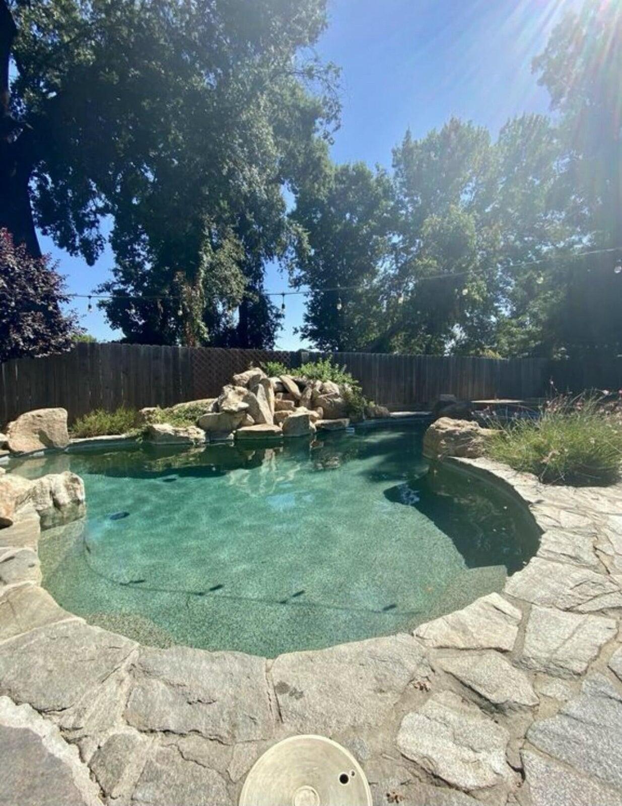 3700 W Crowley Ct, Visalia, CA 93291