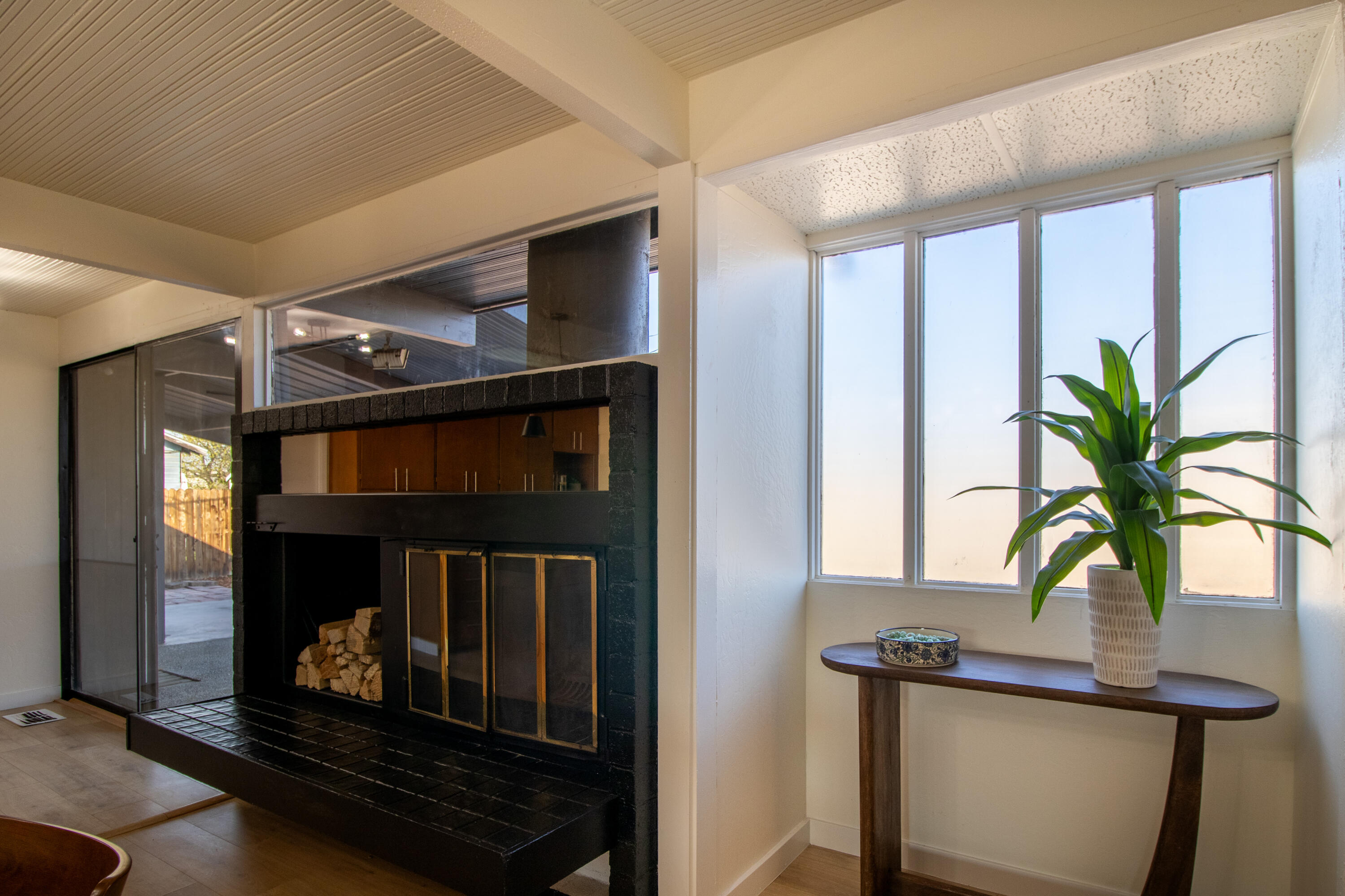 1812 S Bardo St, Visalia, CA 93277