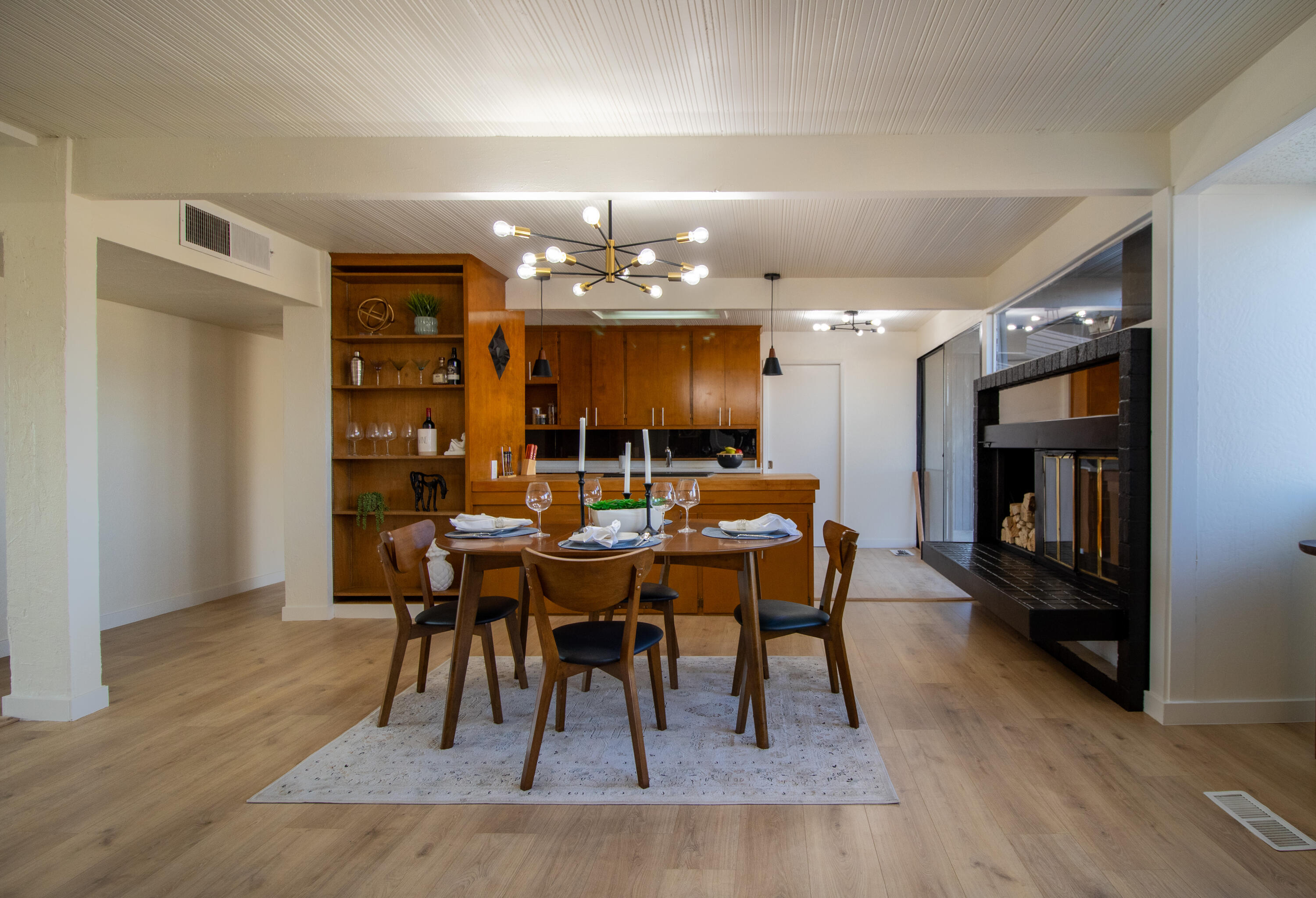 1812 S Bardo St, Visalia, CA 93277