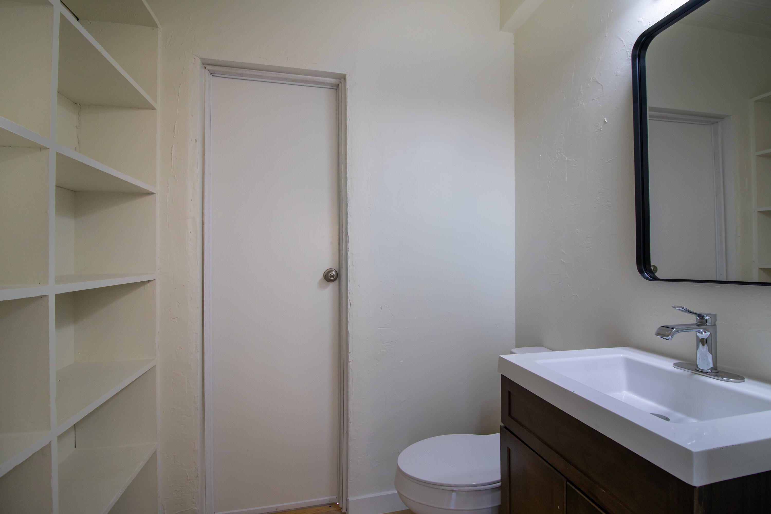 1812 S Bardo St, Visalia, CA 93277