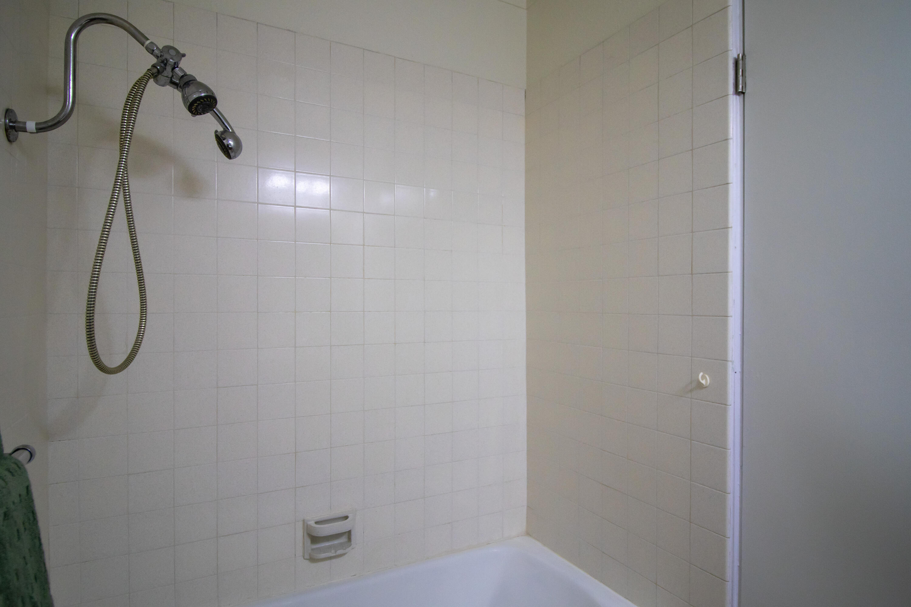 1812 S Bardo St, Visalia, CA 93277