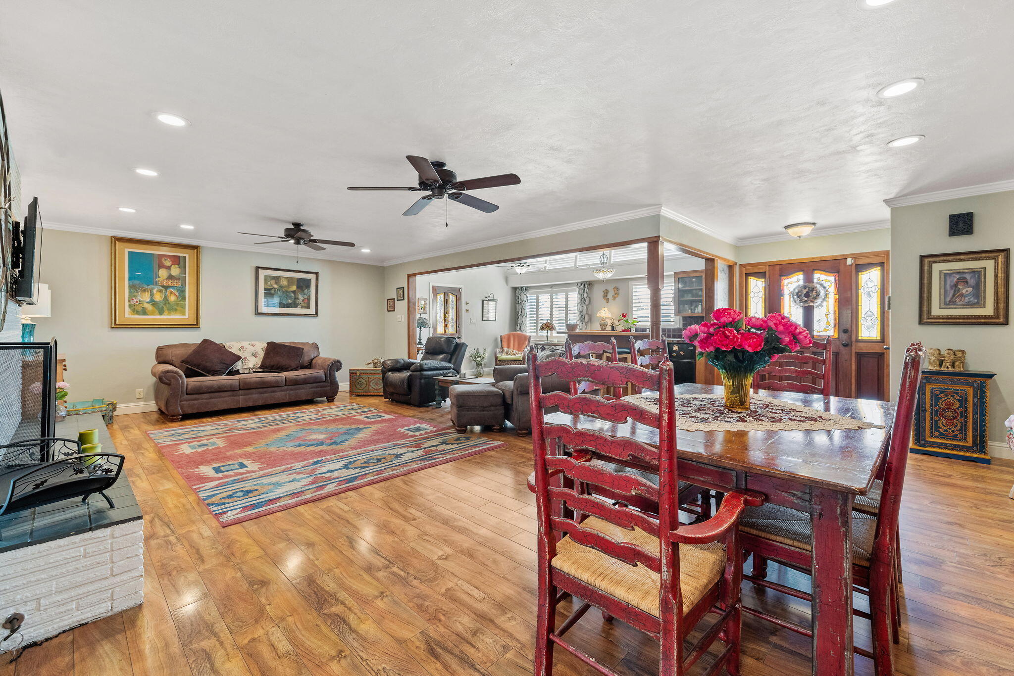 610 S Whitney St, Visalia, CA 93277