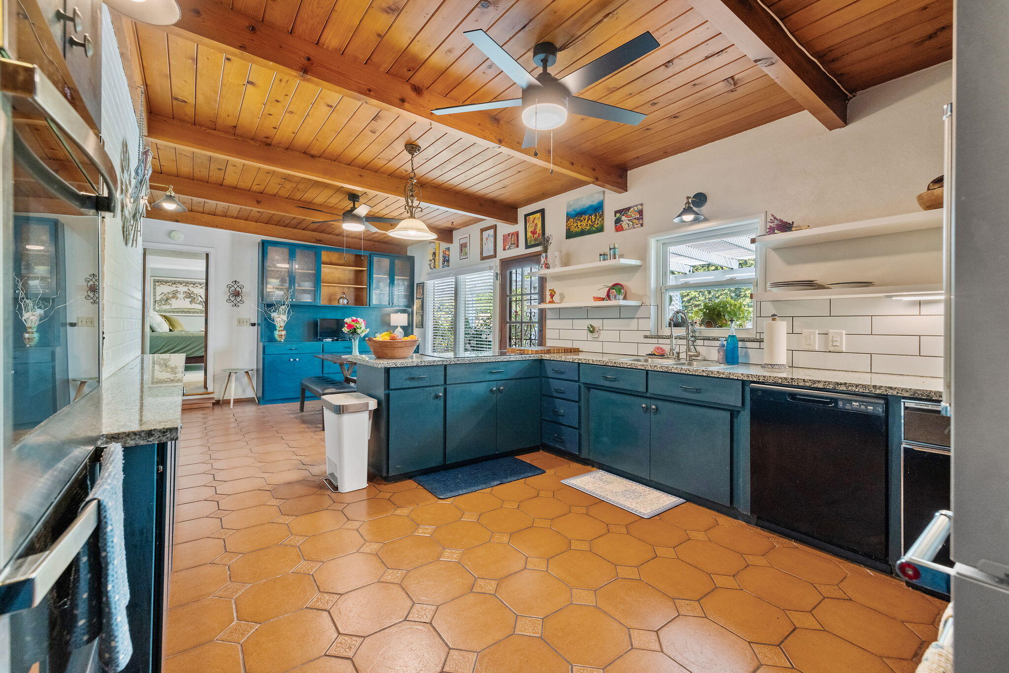 610 S Whitney St, Visalia, CA 93277