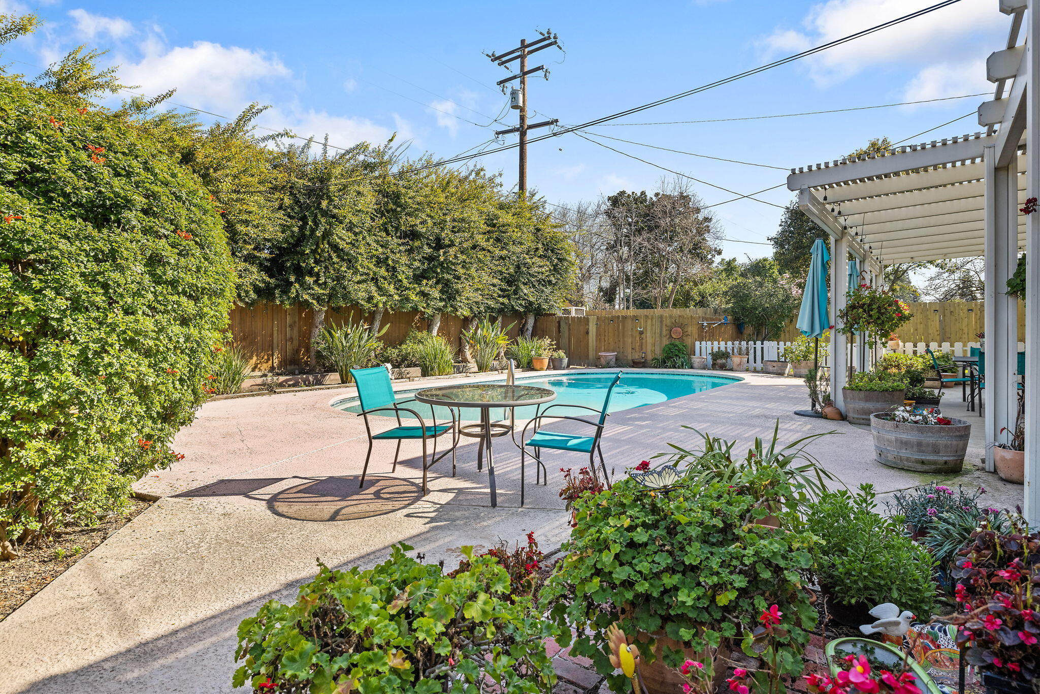 610 S Whitney St, Visalia, CA 93277