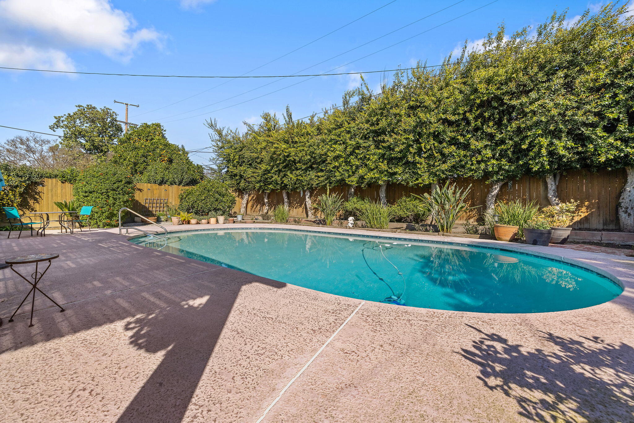 610 S Whitney St, Visalia, CA 93277