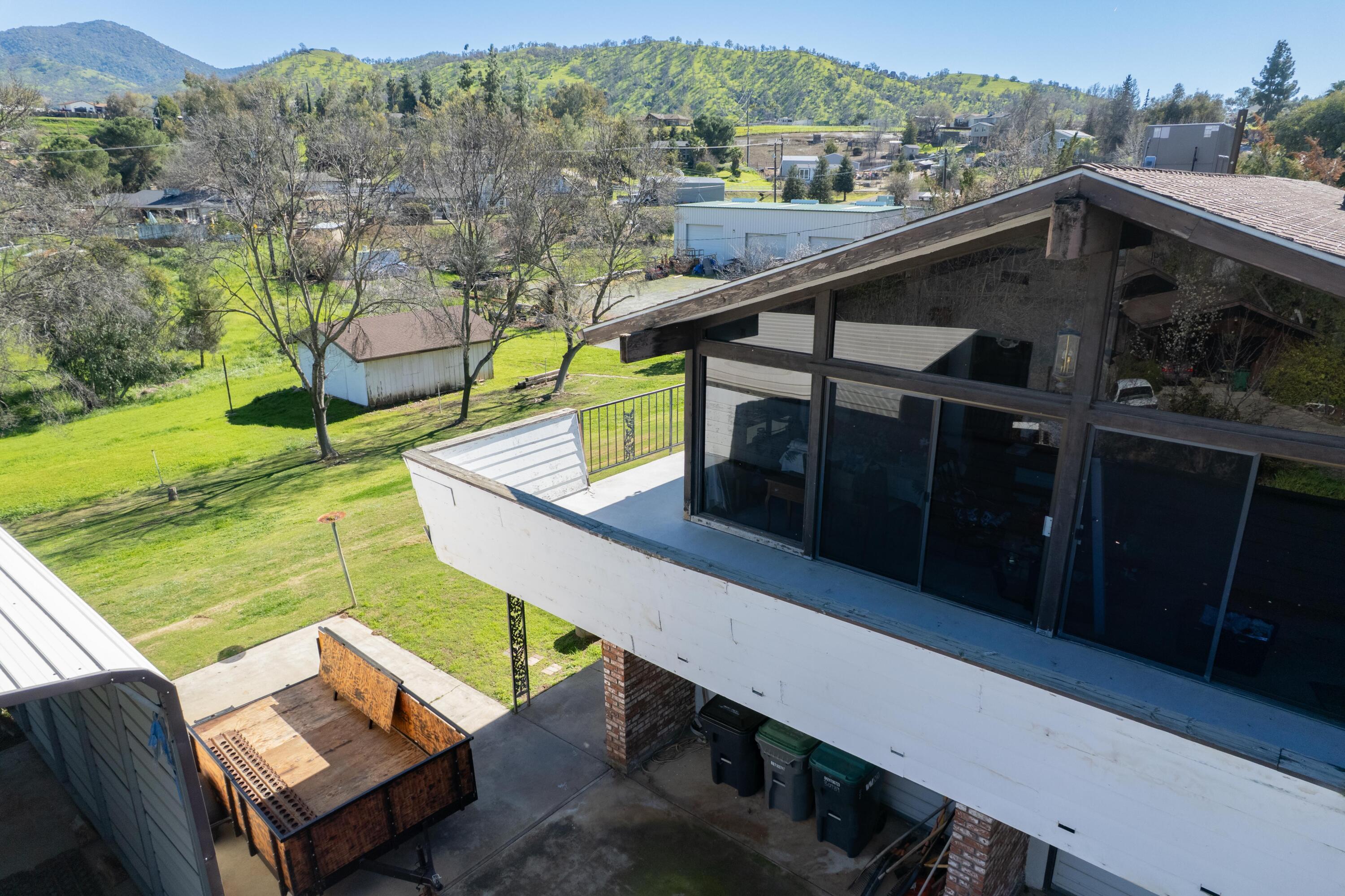 16610 Mustang Dr, Springville, CA 93265