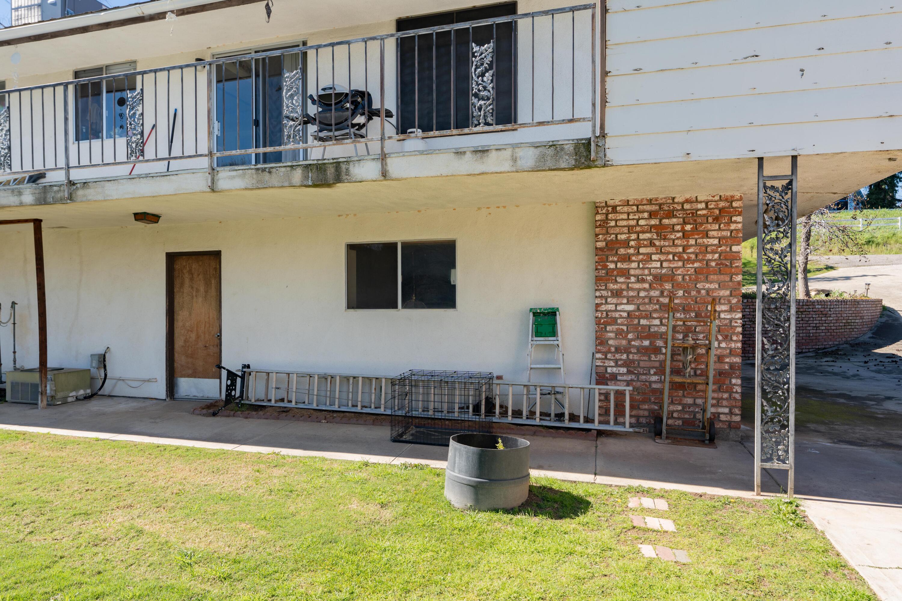 16610 Mustang Dr, Springville, CA 93265