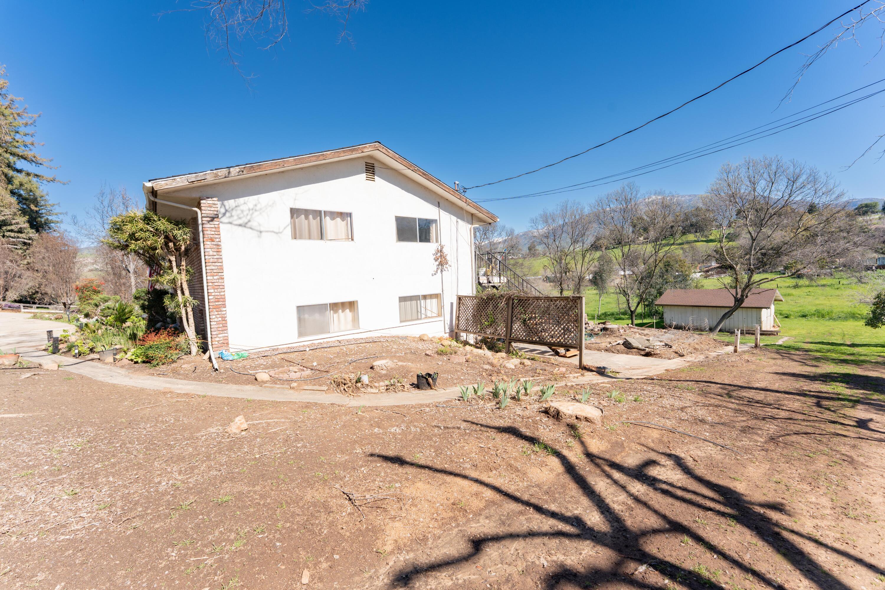 16610 Mustang Dr, Springville, CA 93265