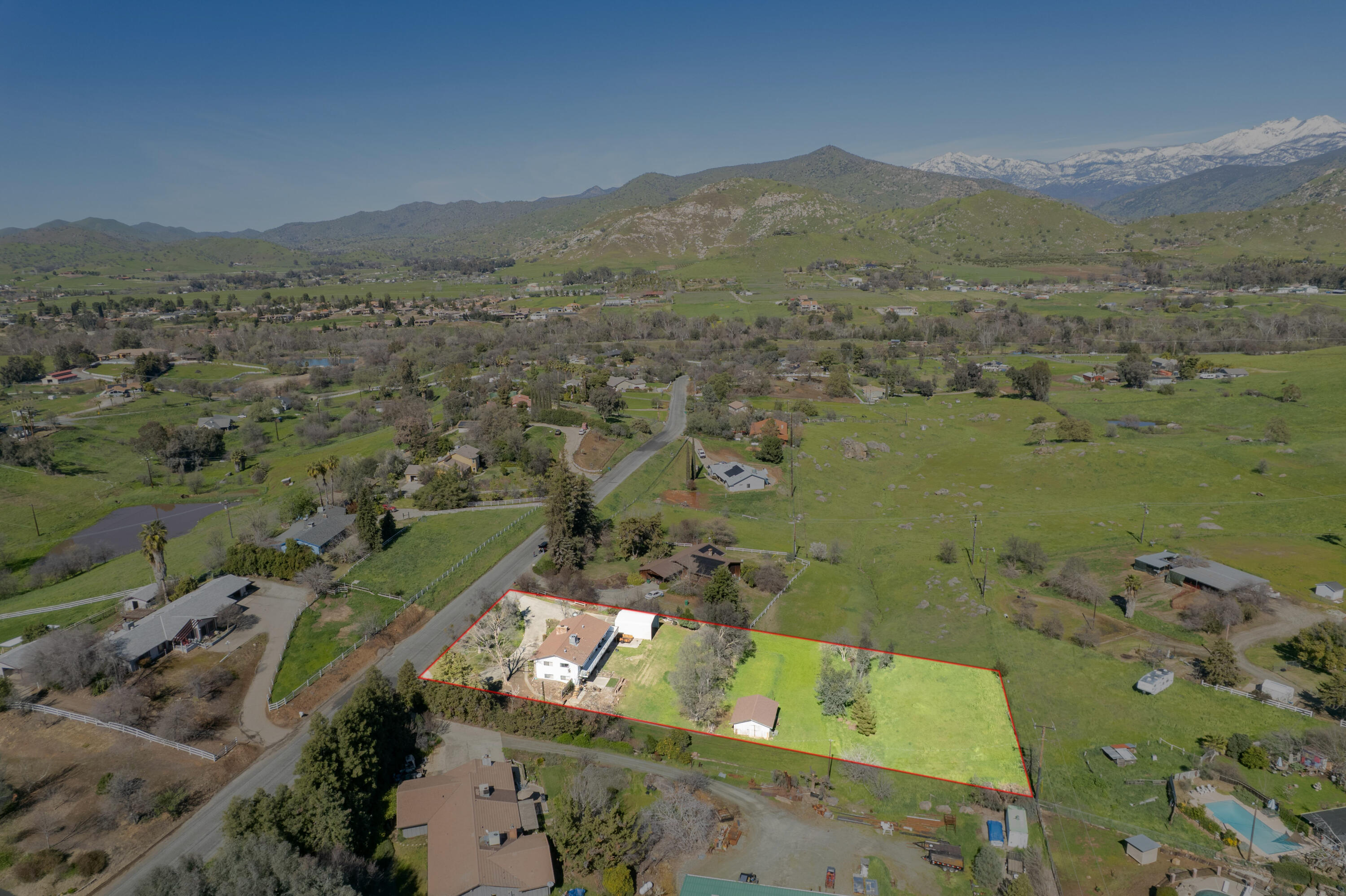 16610 Mustang Dr, Springville, CA 93265