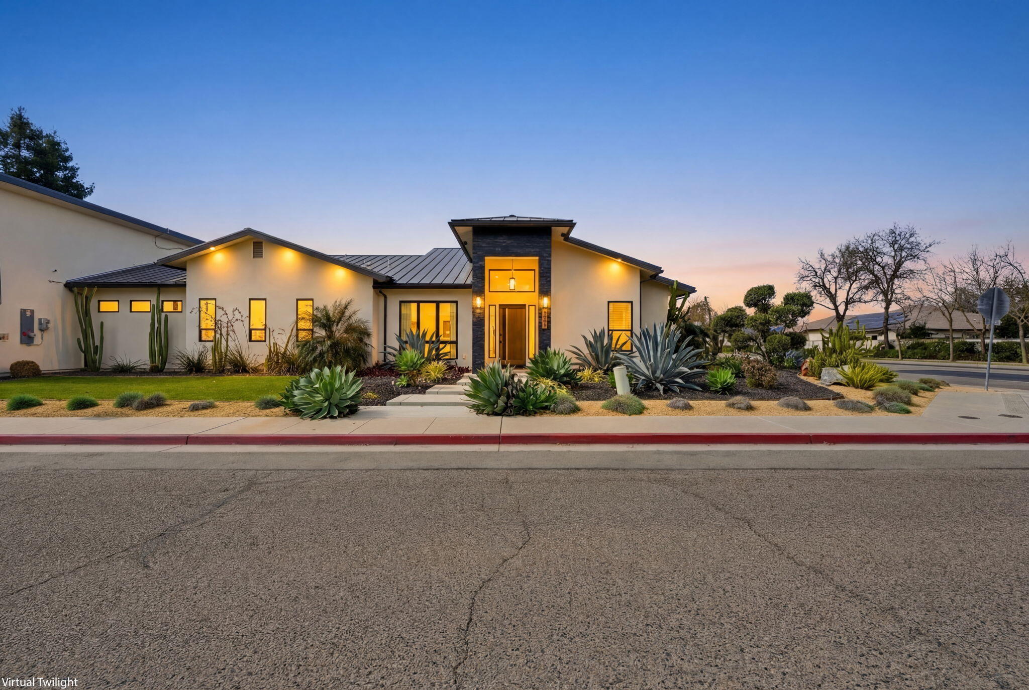 2191 N Linwood St, Visalia, CA 93291