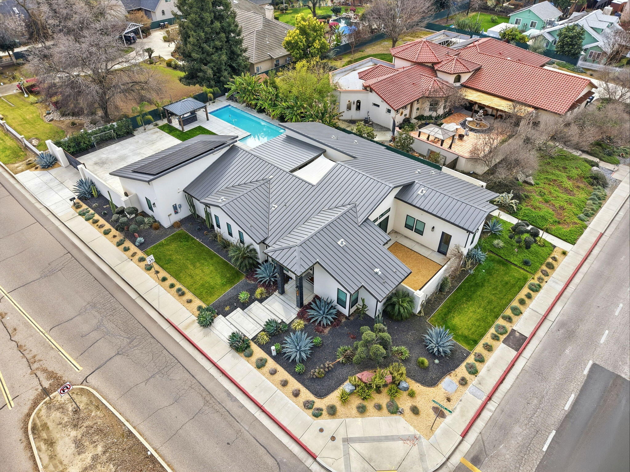 2191 N Linwood St, Visalia, CA 93291