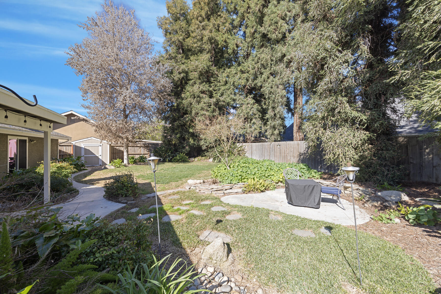 2418 E Princeton Ave, Visalia, CA 93292