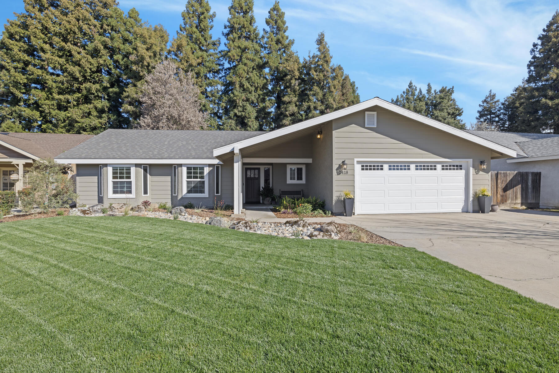 2418 E Princeton Ave, Visalia, CA 93292