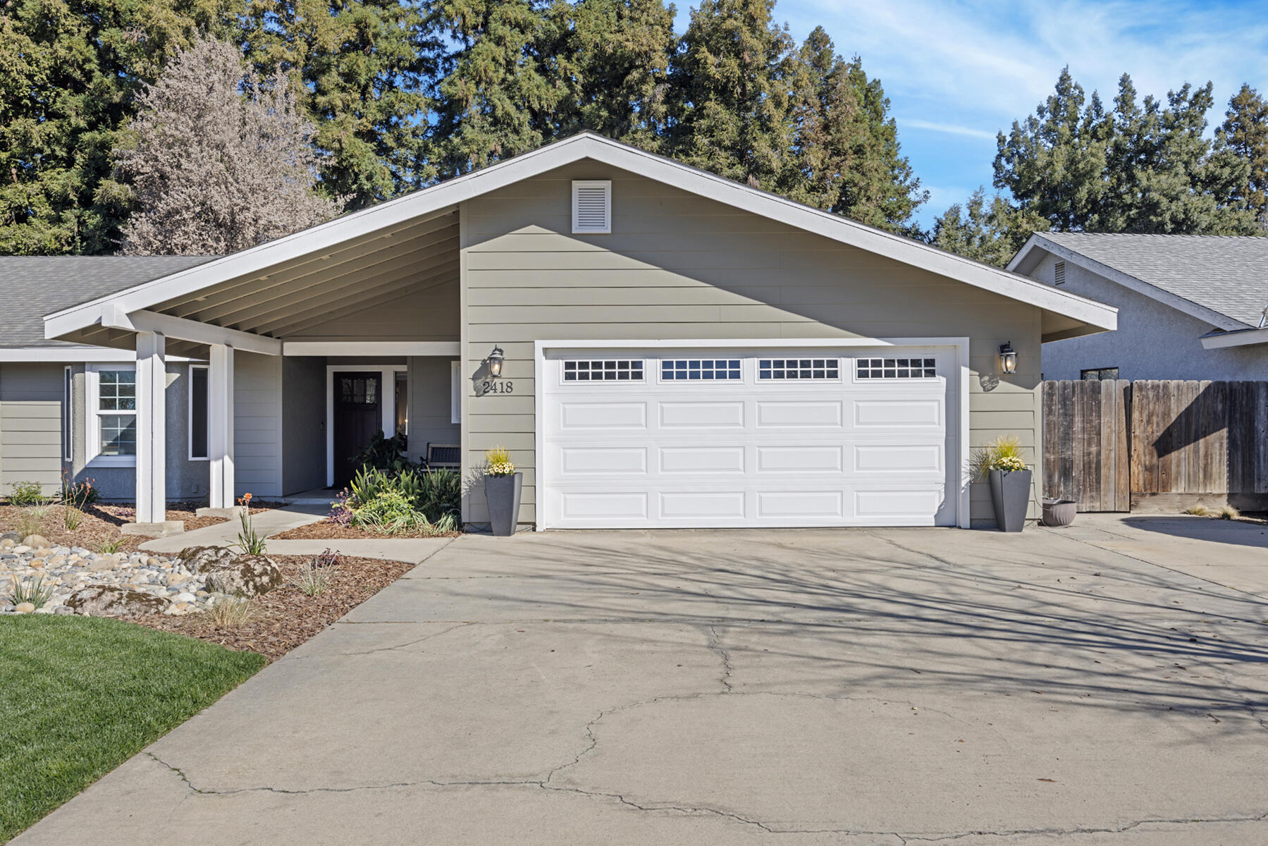 2418 E Princeton Ave, Visalia, CA 93292