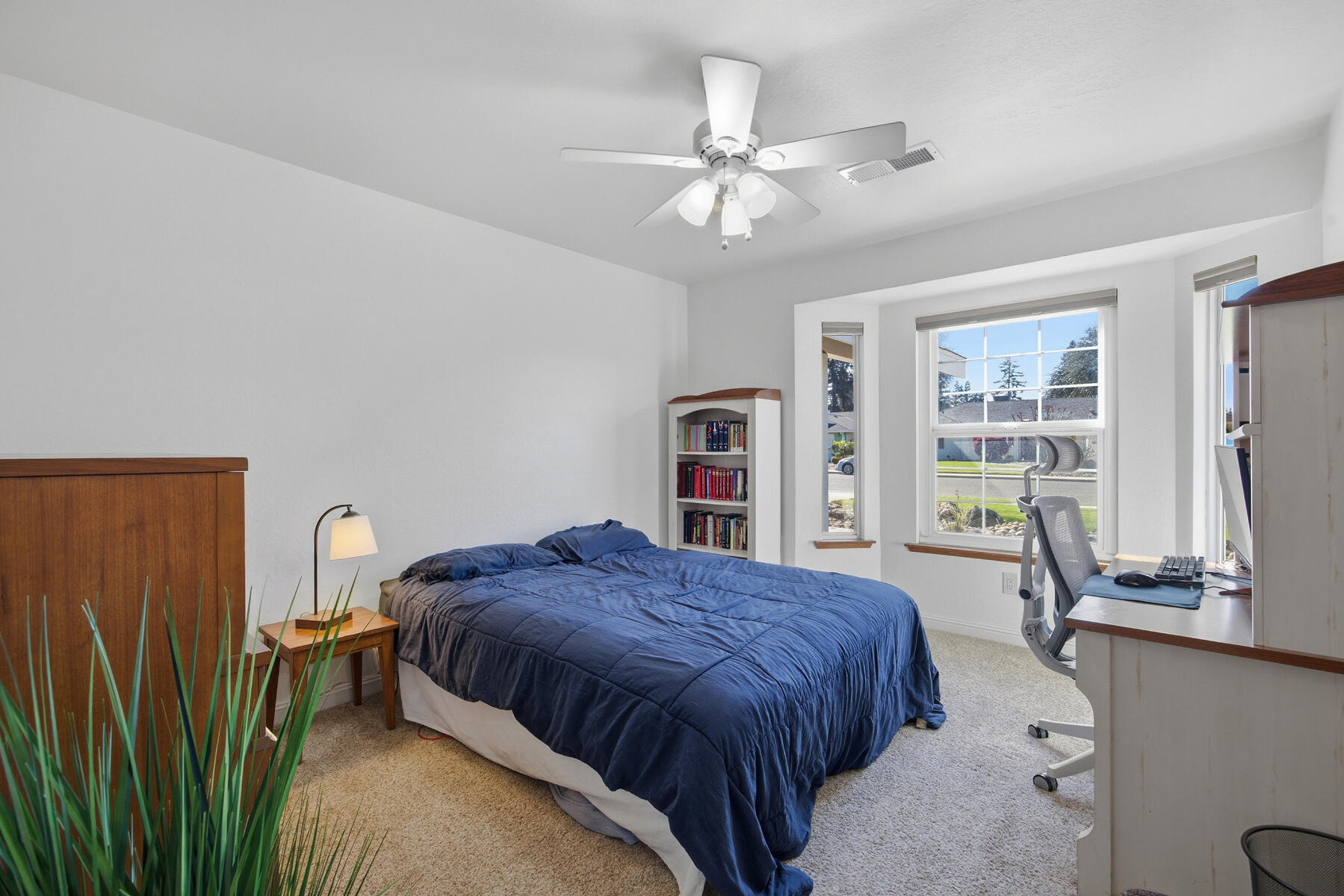 2418 E Princeton Ave, Visalia, CA 93292