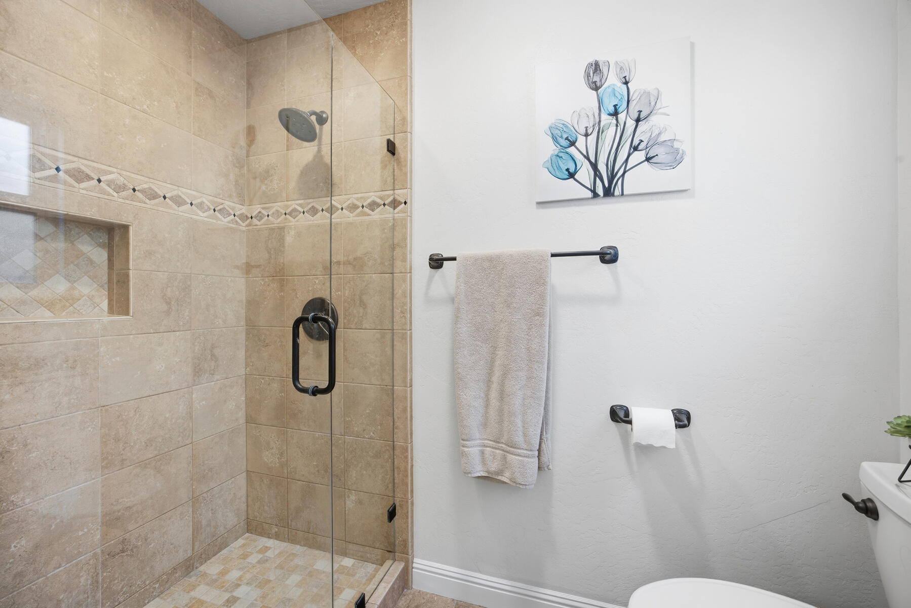 2418 E Princeton Ave, Visalia, CA 93292