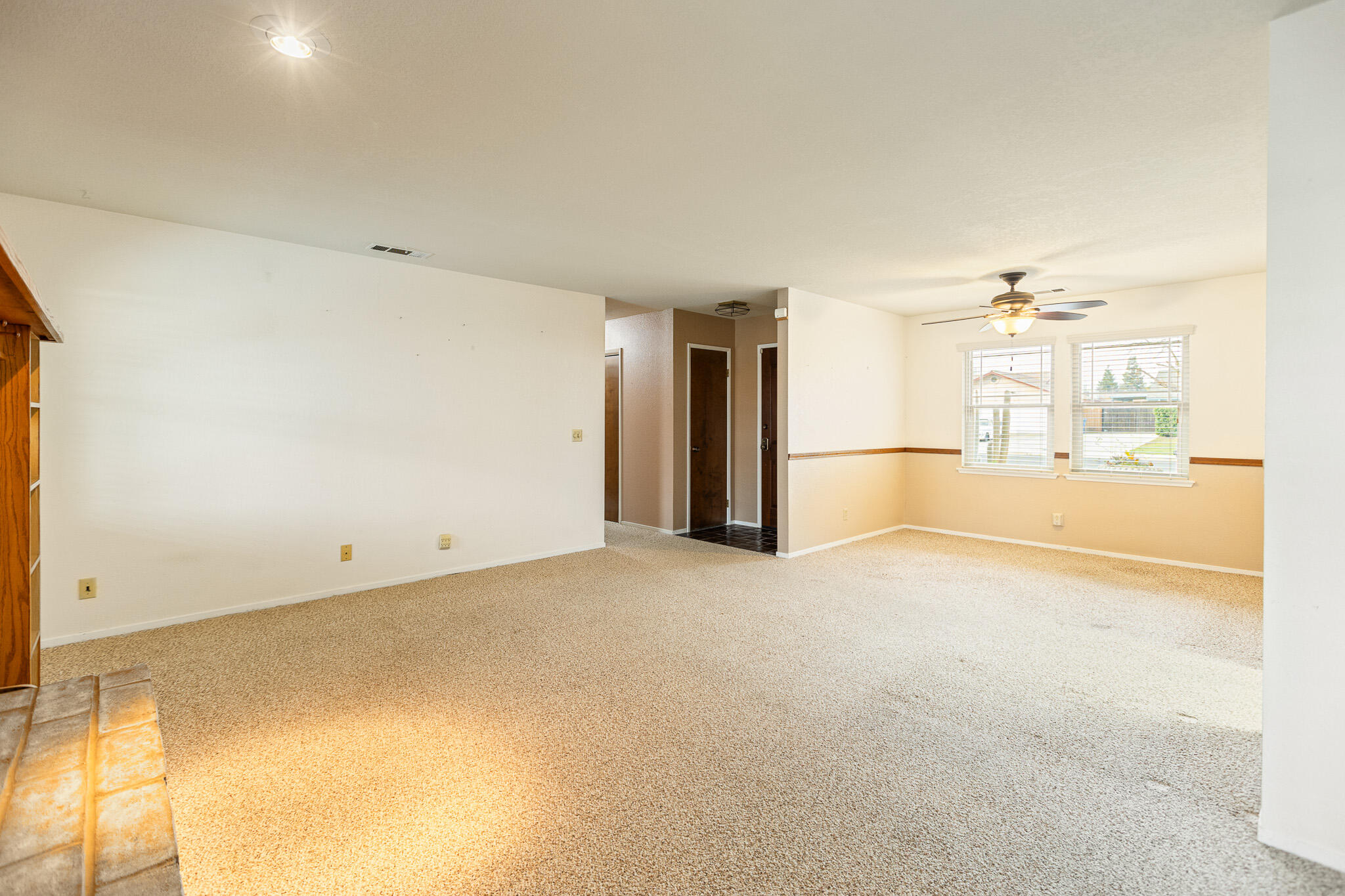 812 Woods Pl, Exeter, CA 93221