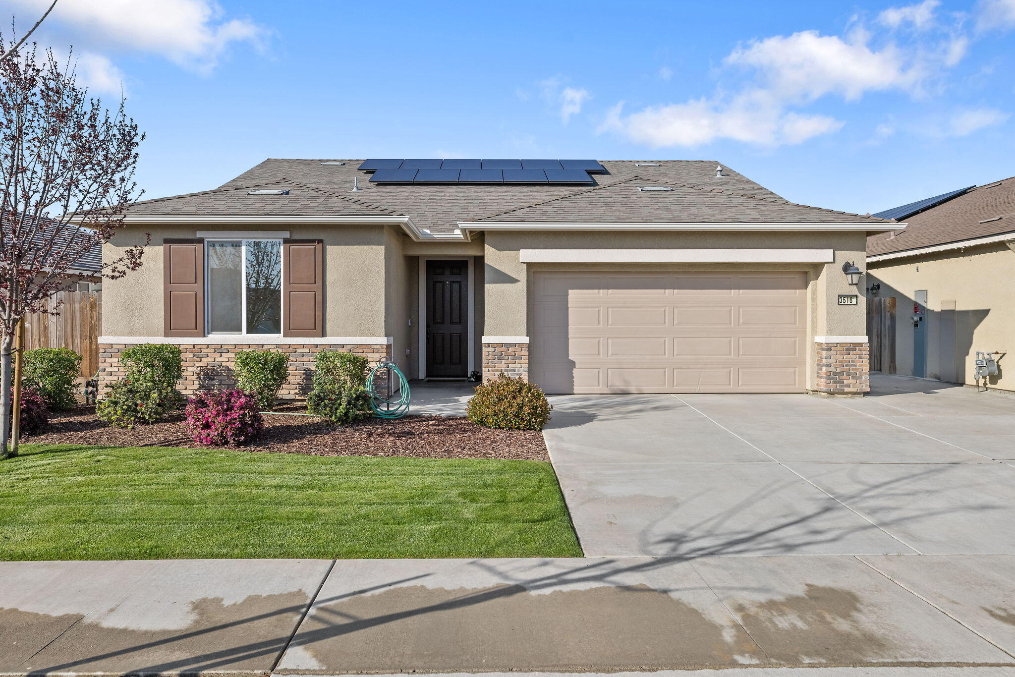 3516 E Seeger Ave, Visalia, CA 93292