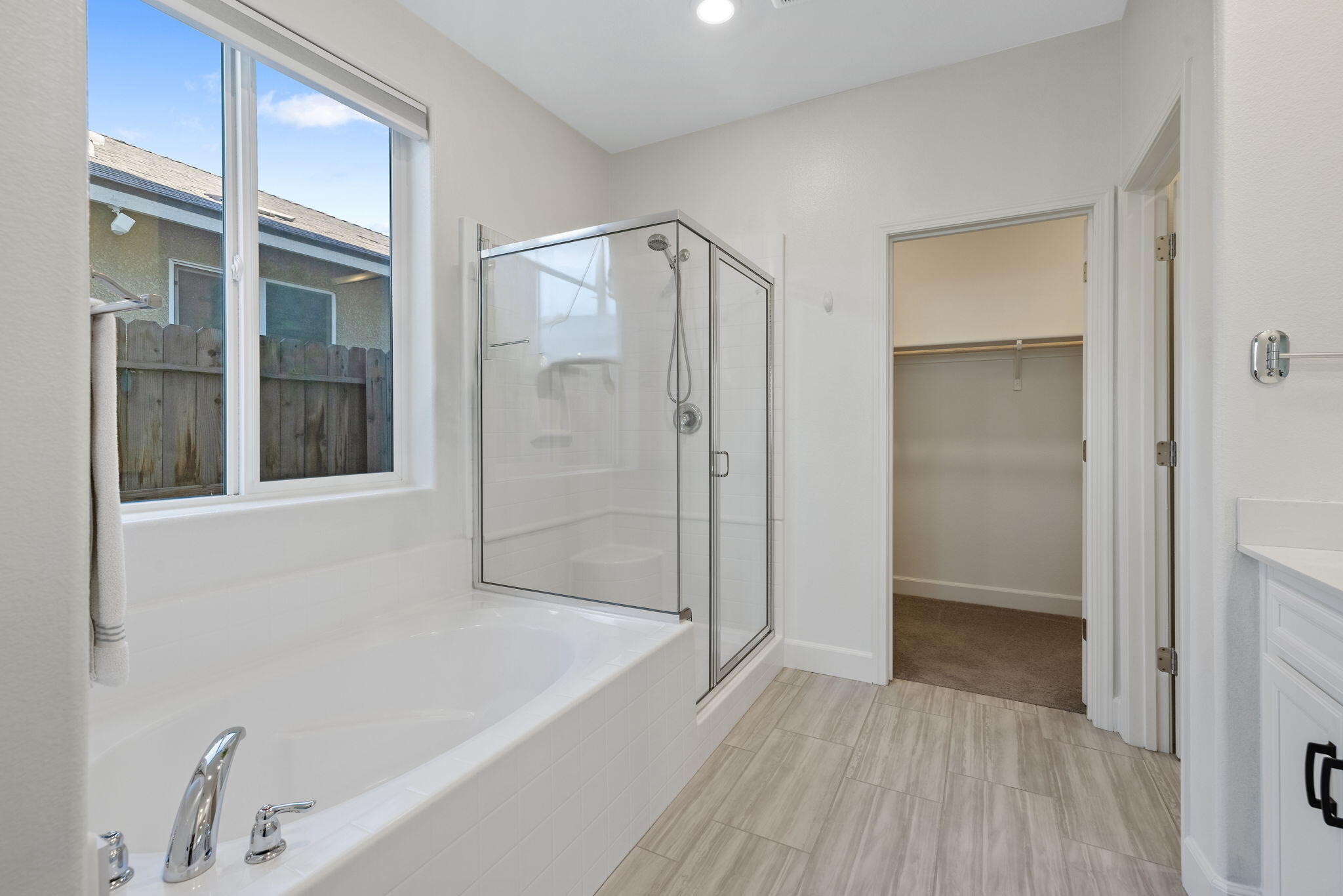 3516 E Seeger Ave, Visalia, CA 93292