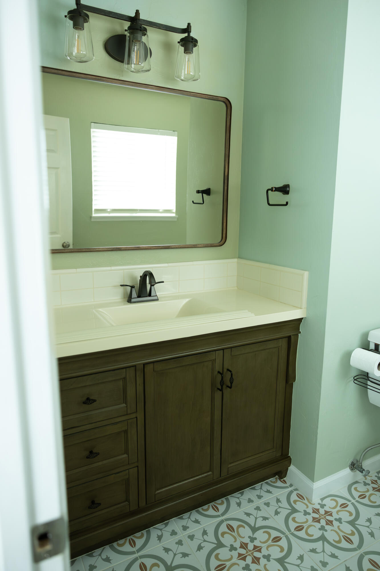 2623 S Silvervale St, Visalia, CA 93277