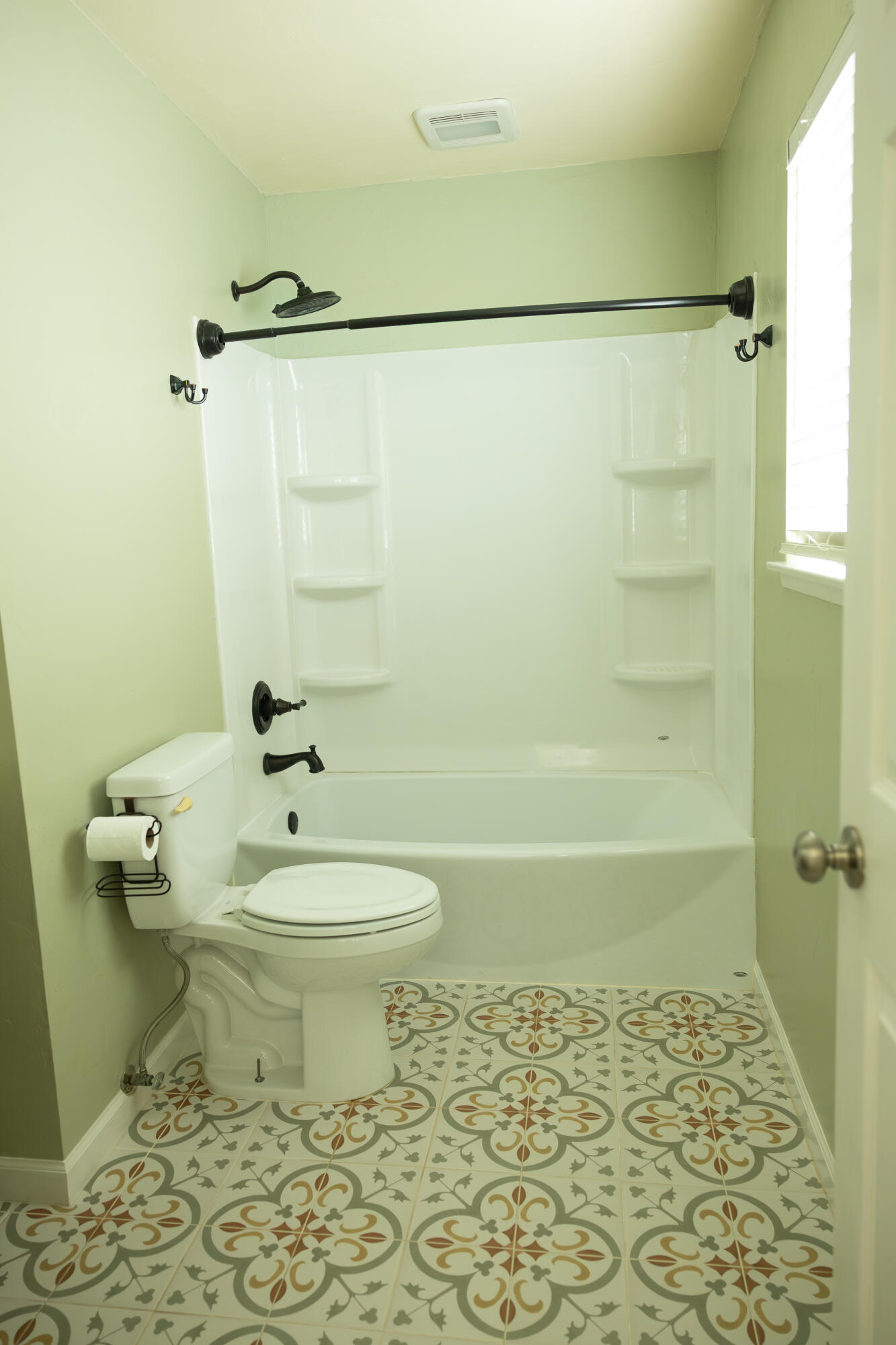 2623 S Silvervale St, Visalia, CA 93277