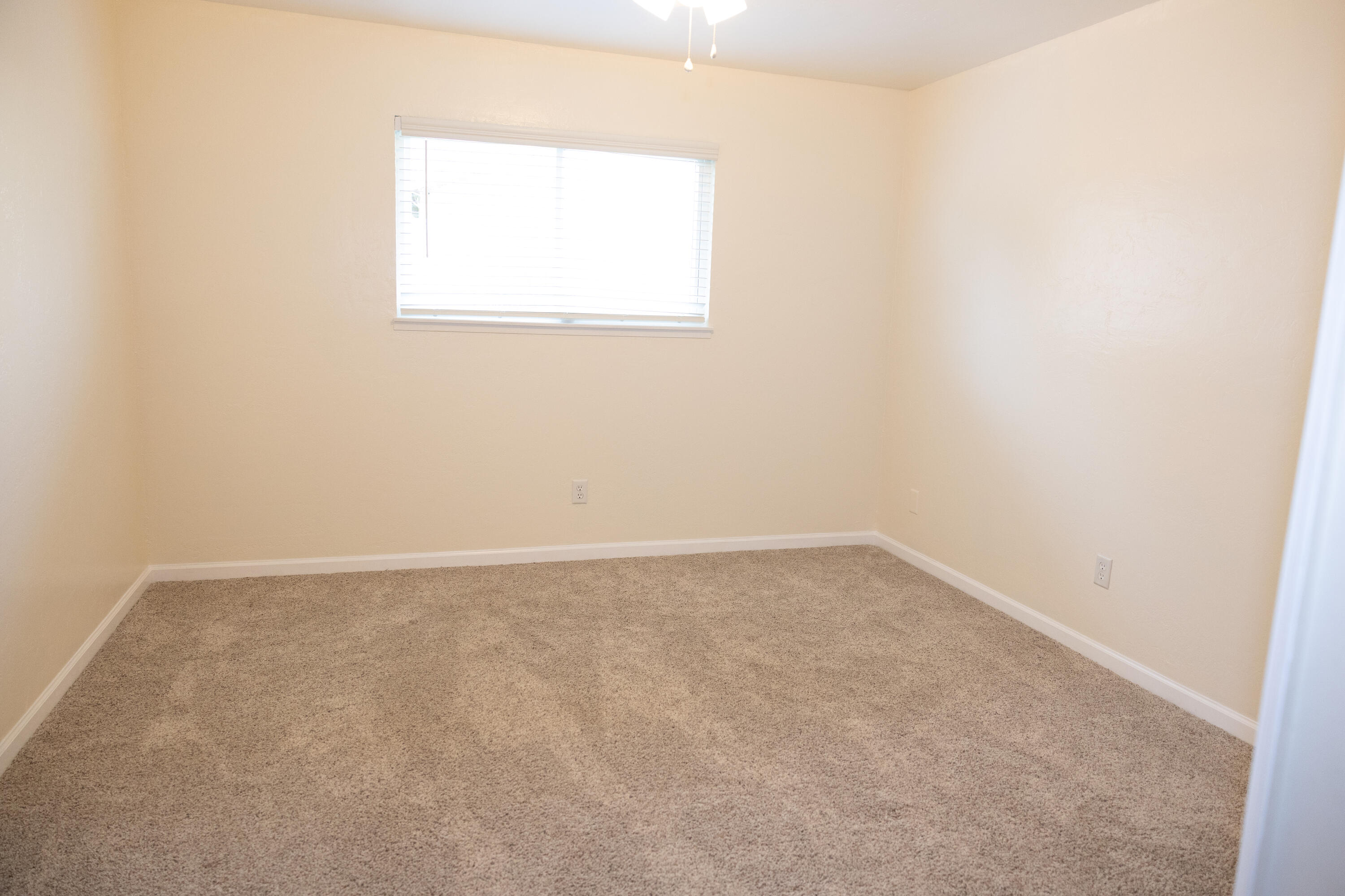 2623 S Silvervale St, Visalia, CA 93277