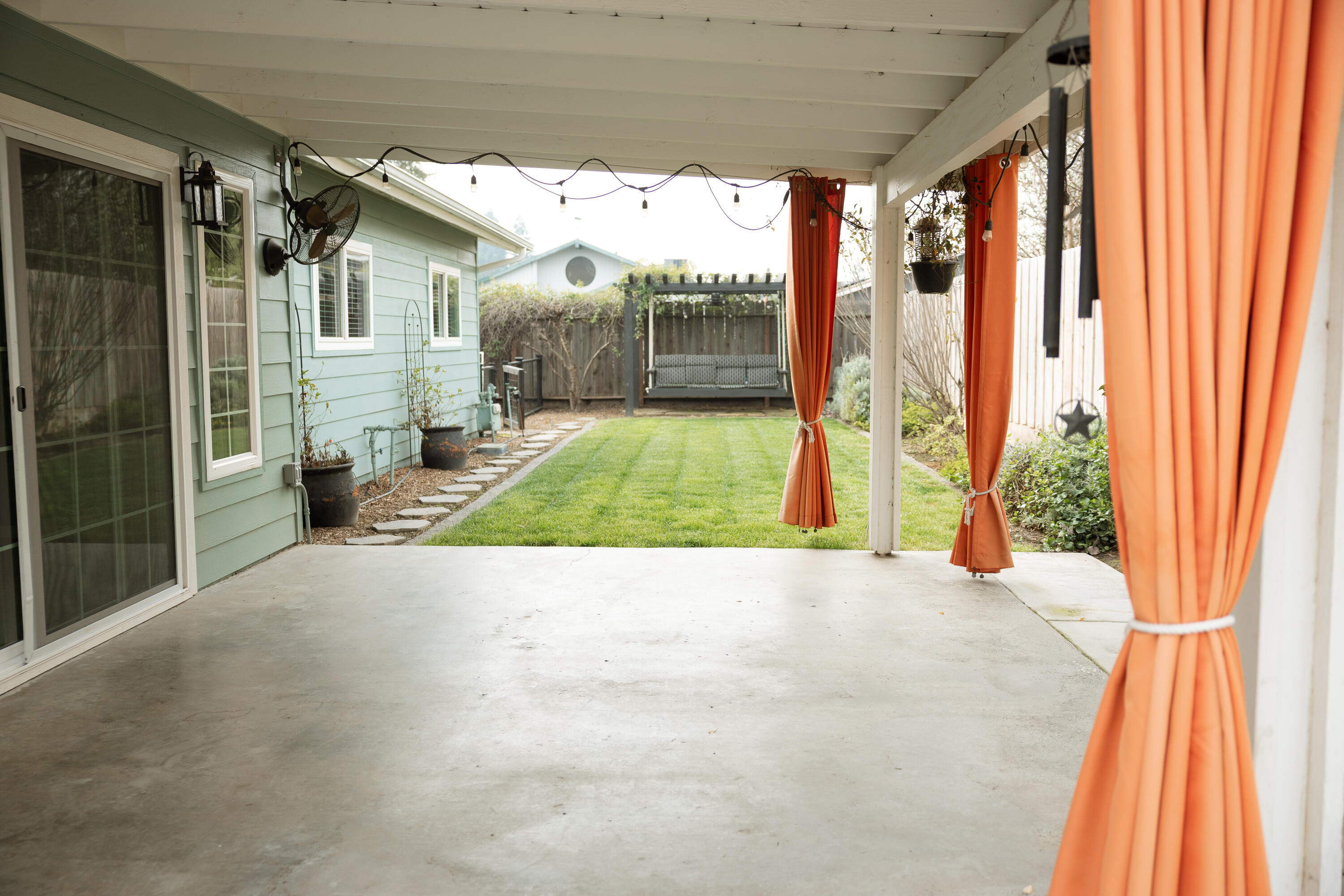 2623 S Silvervale St, Visalia, CA 93277