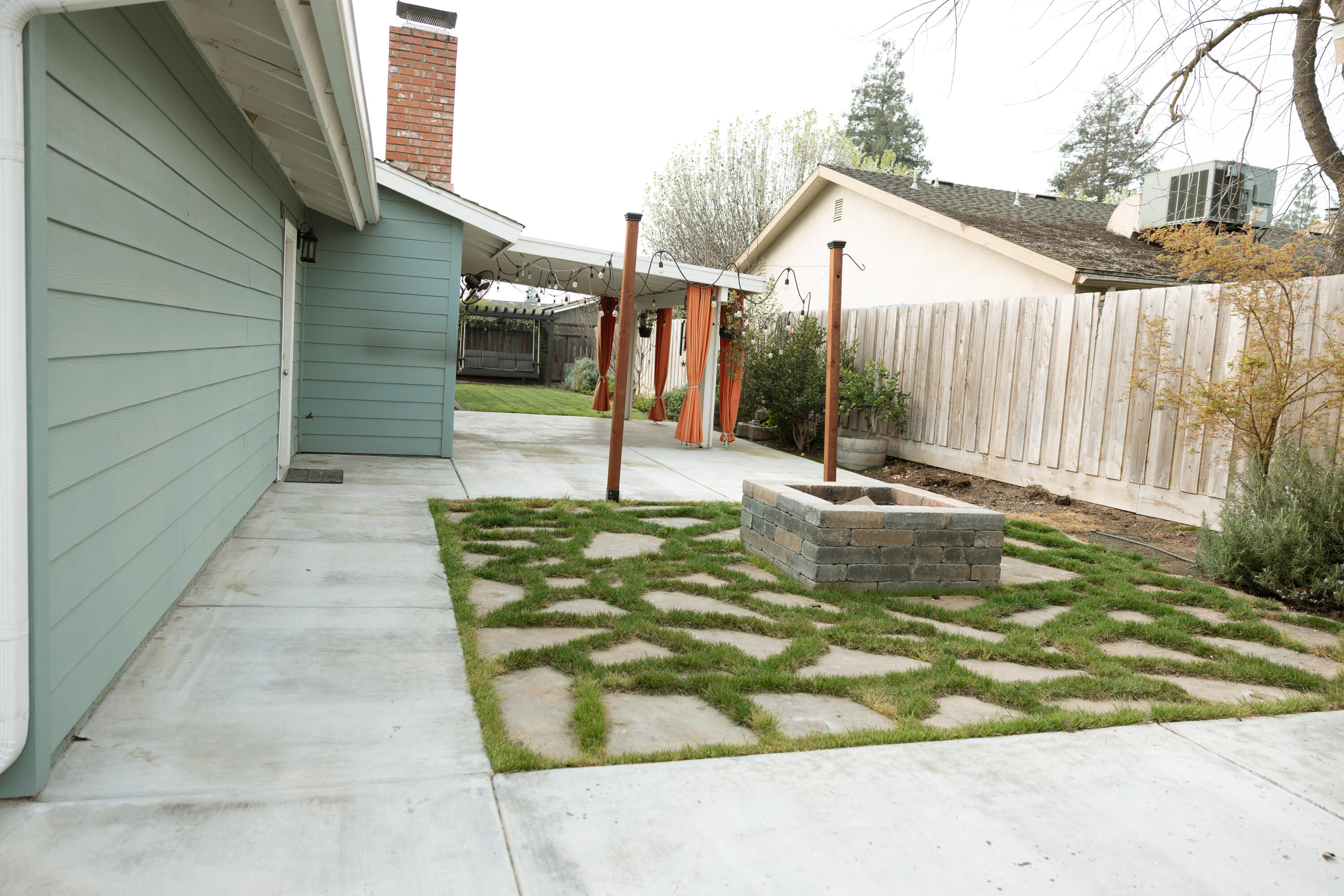 2623 S Silvervale St, Visalia, CA 93277