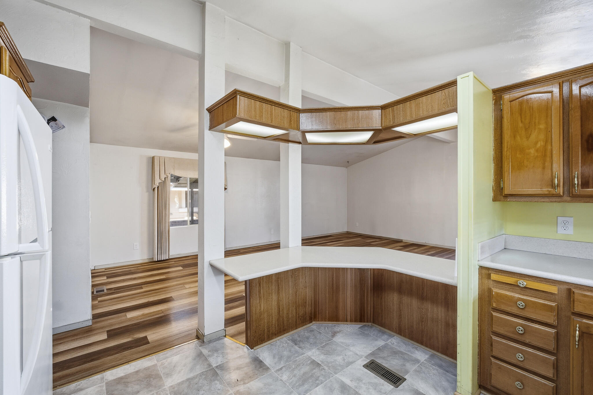 4633 S Terrace St, Visalia, CA 93277