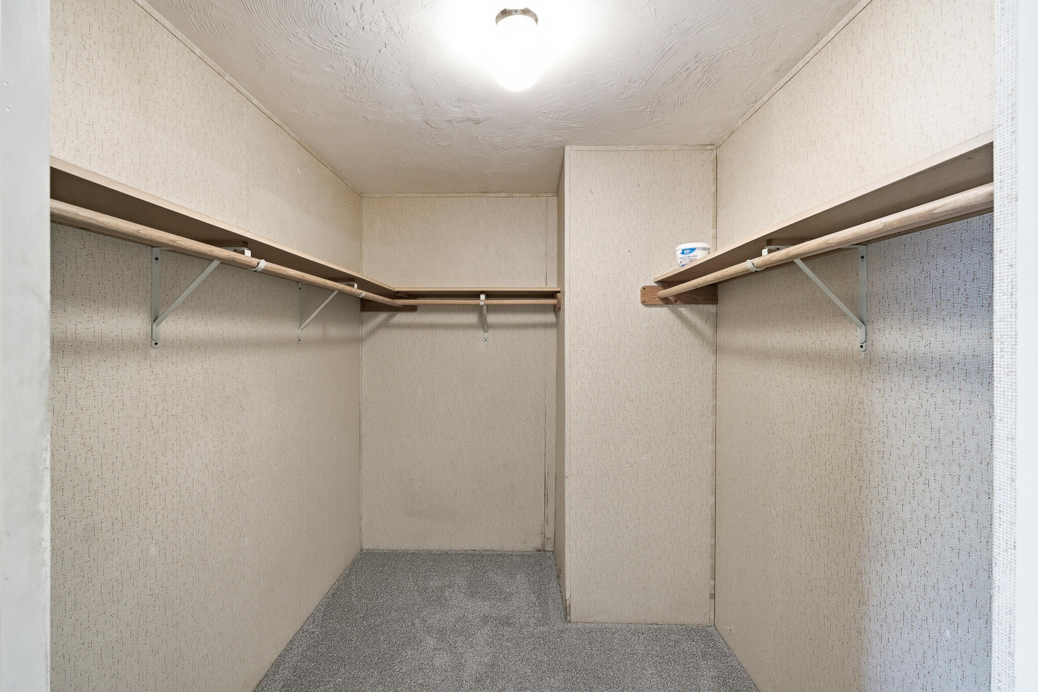 4633 S Terrace St, Visalia, CA 93277