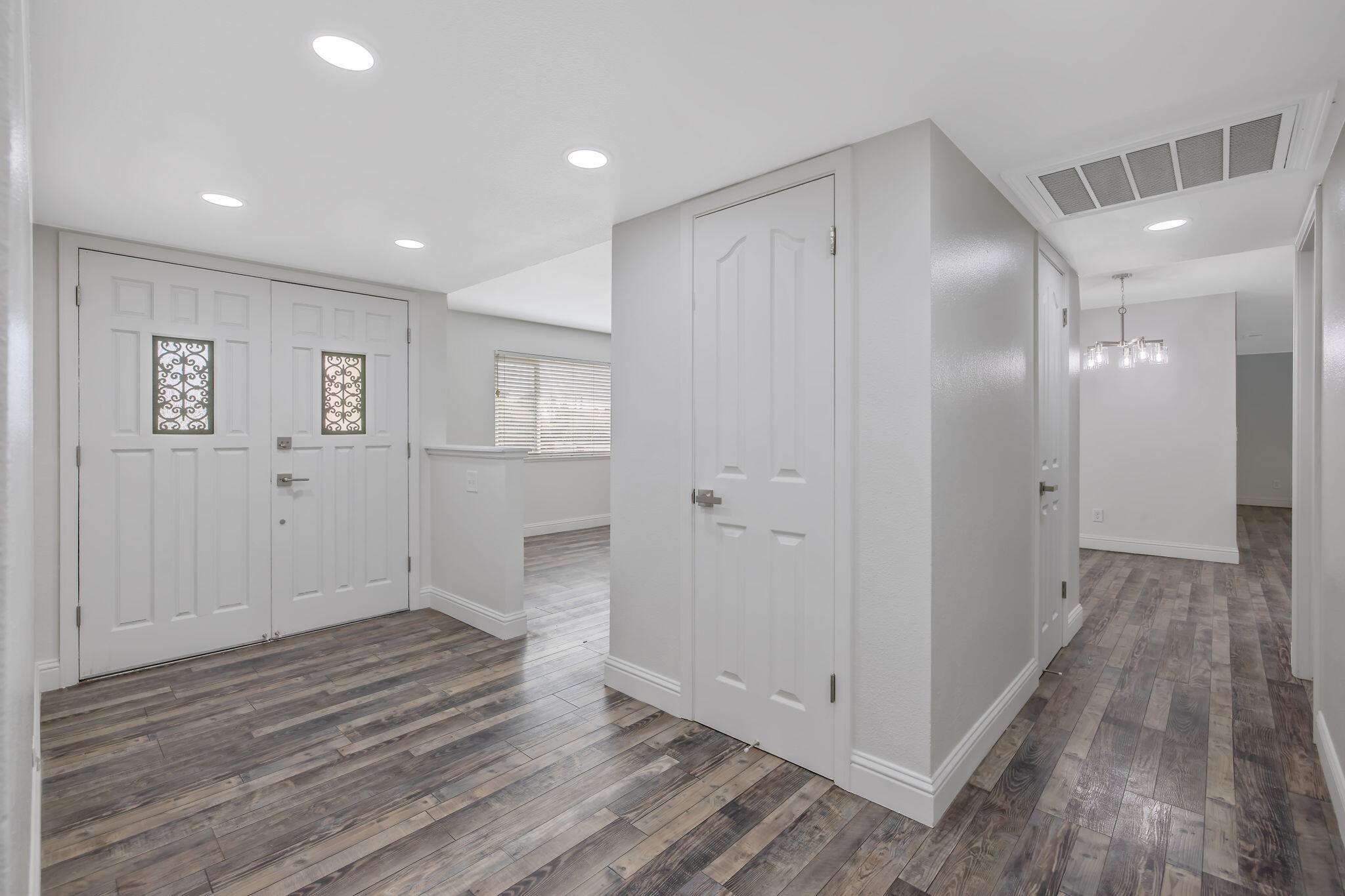 936 W Harter Ave, Visalia, CA 93277