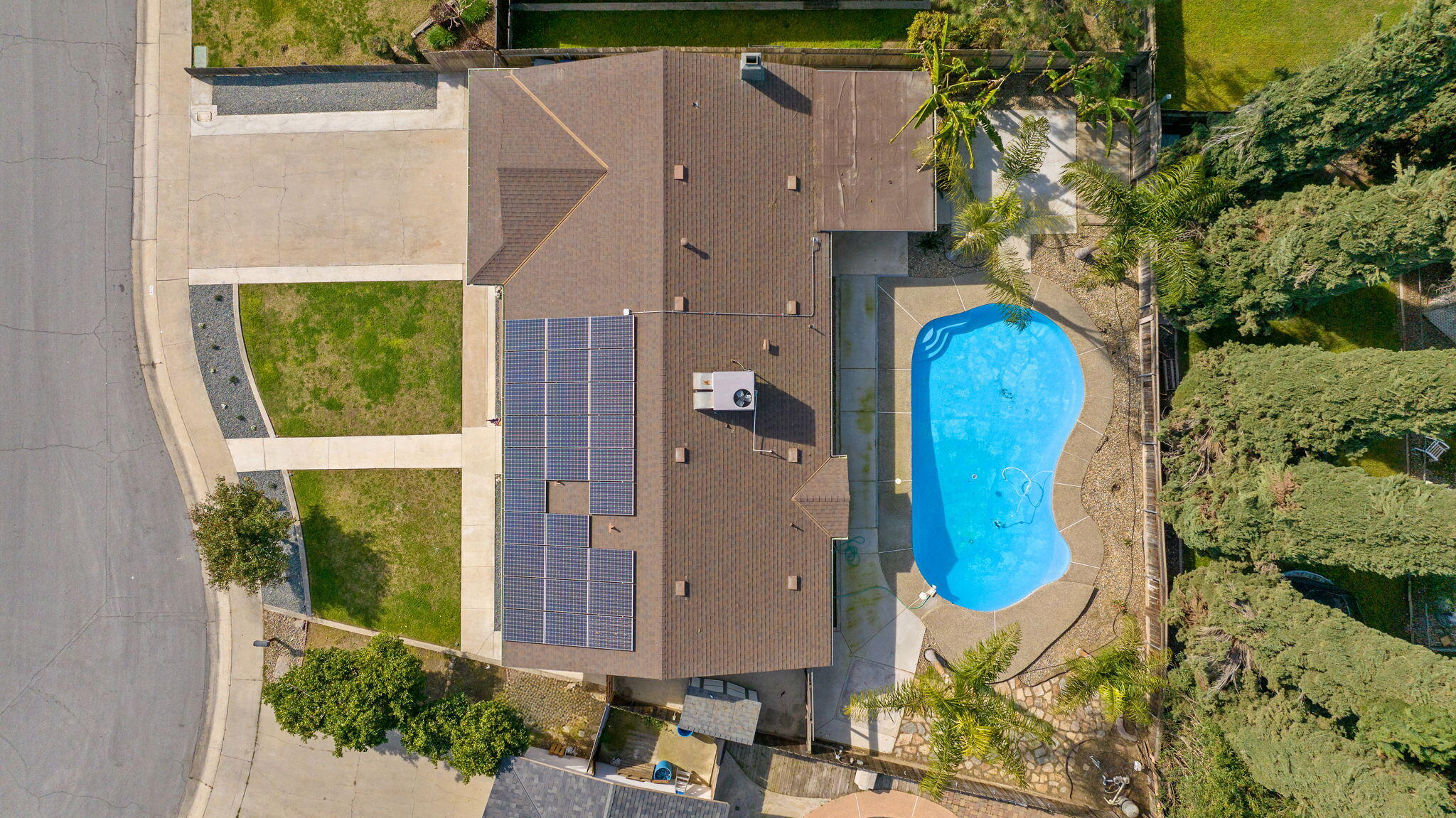 936 W Harter Ave, Visalia, CA 93277