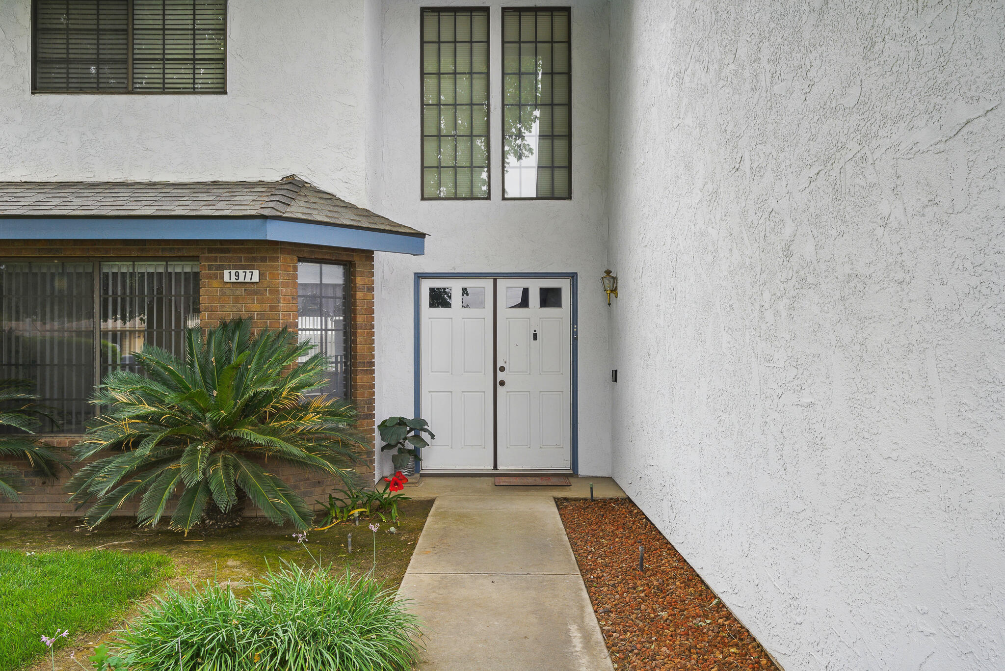 1977 Irving Cir, Tulare, CA 93274