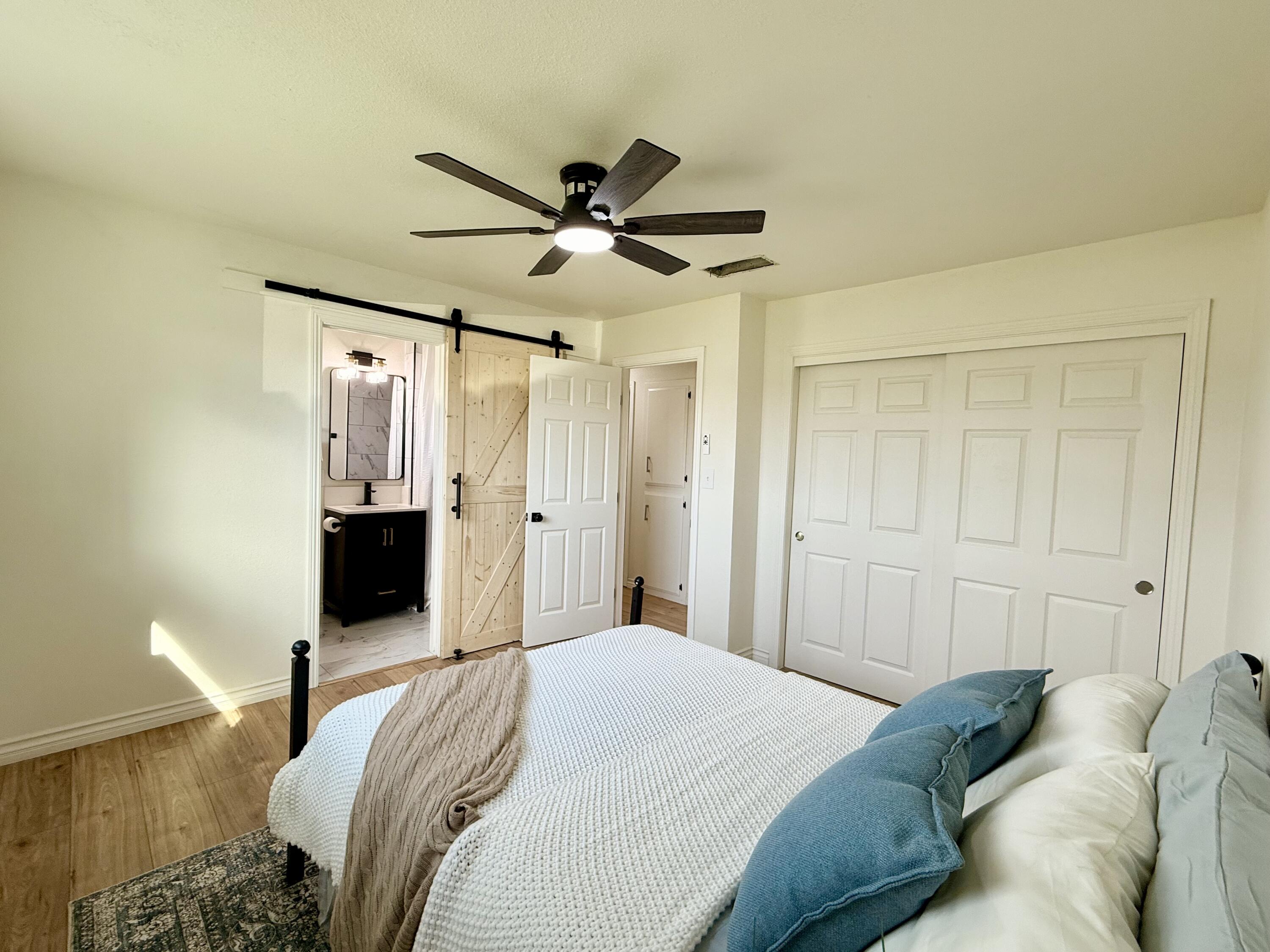 2650 S Chinowth St, Visalia, CA 93277