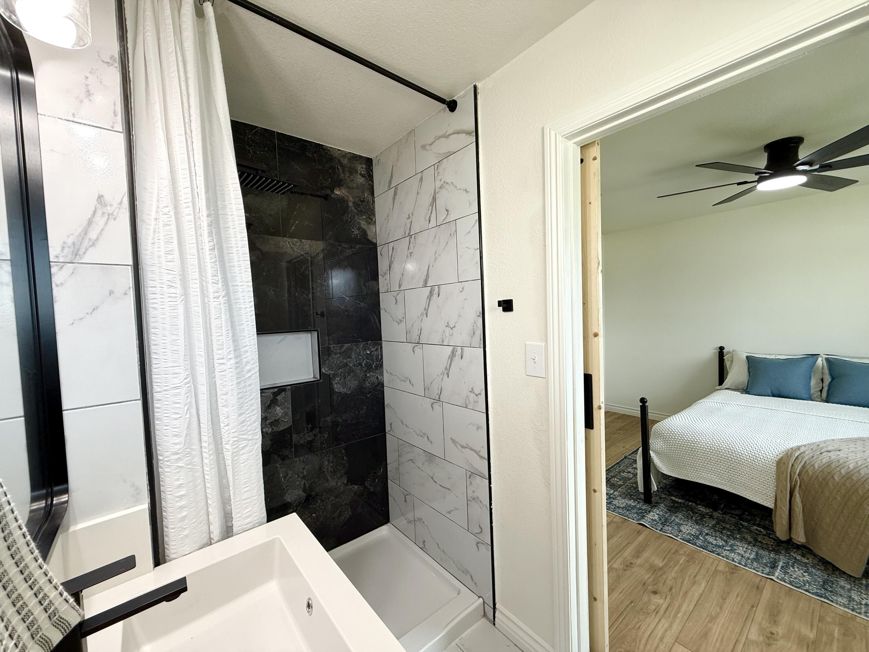 2650 S Chinowth St, Visalia, CA 93277