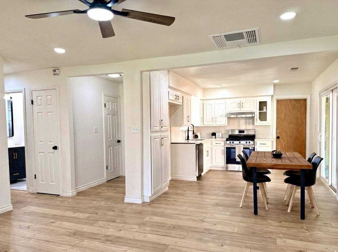 2650 S Chinowth St, Visalia, CA 93277