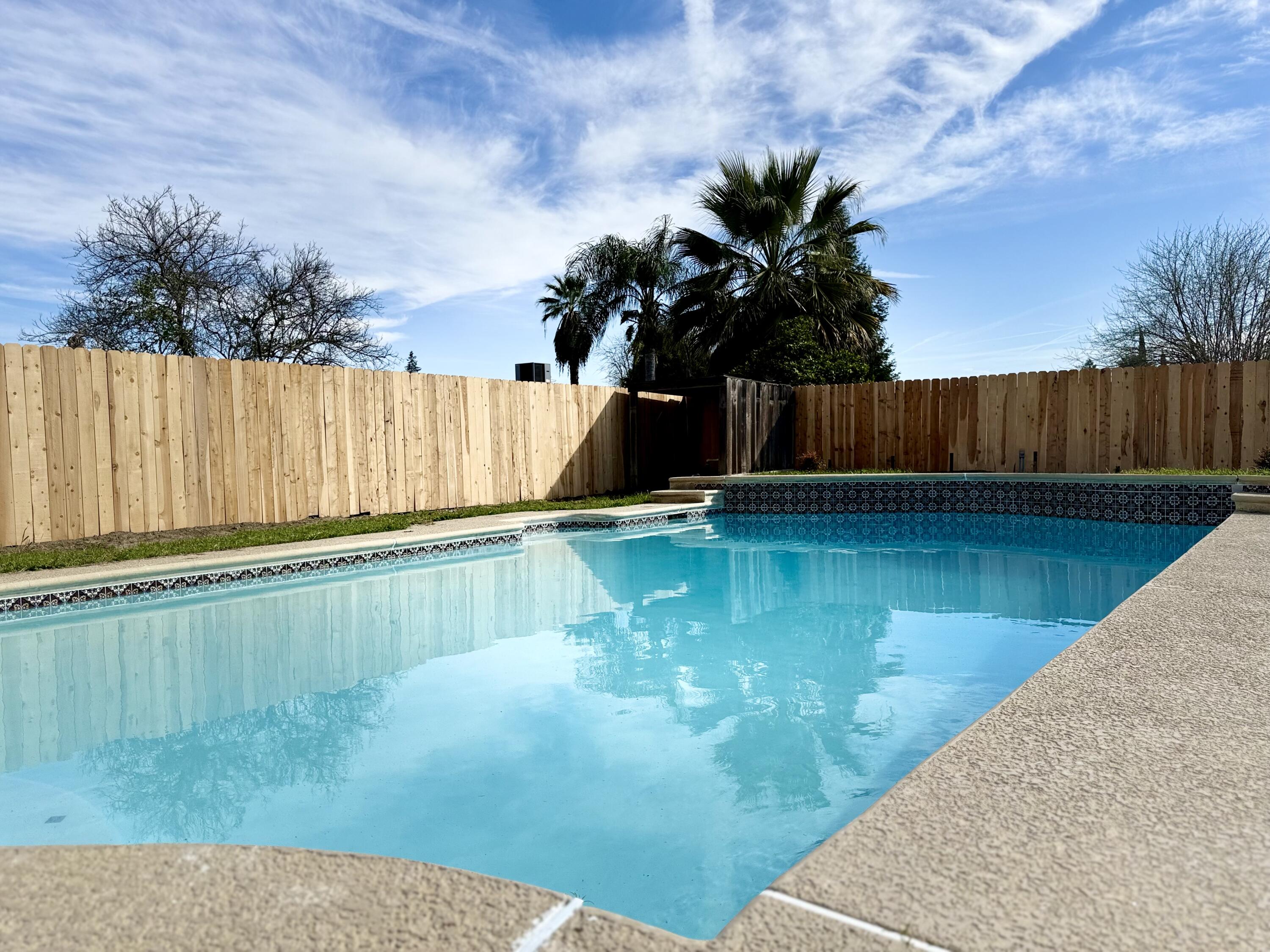 2650 S Chinowth St, Visalia, CA 93277