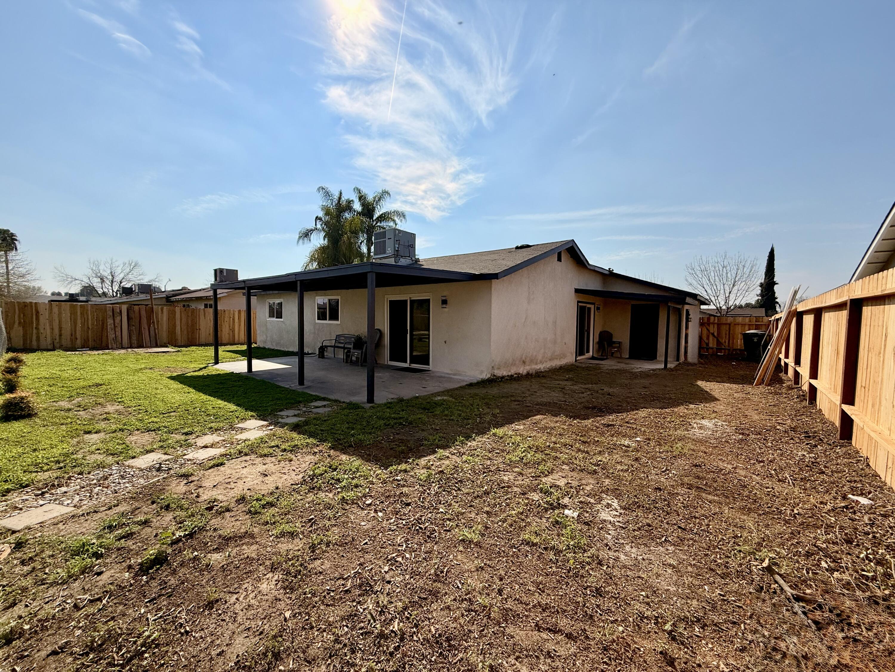 2650 S Chinowth St, Visalia, CA 93277