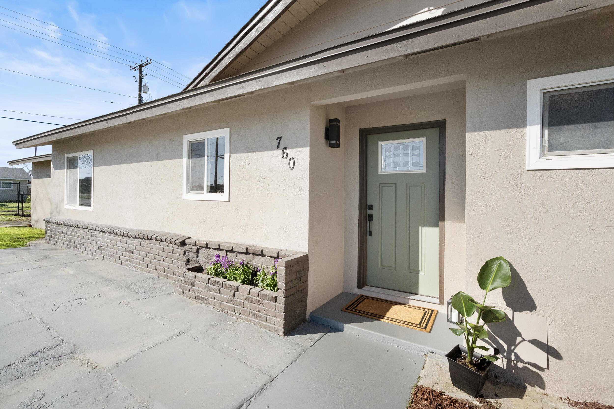 760 Crass Ave, Hanford, CA 93230